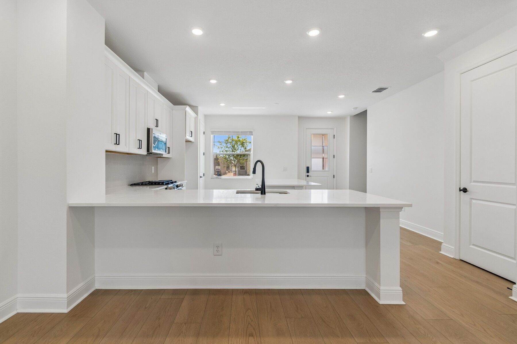 8119 Seaflower Parkway (Carmel)