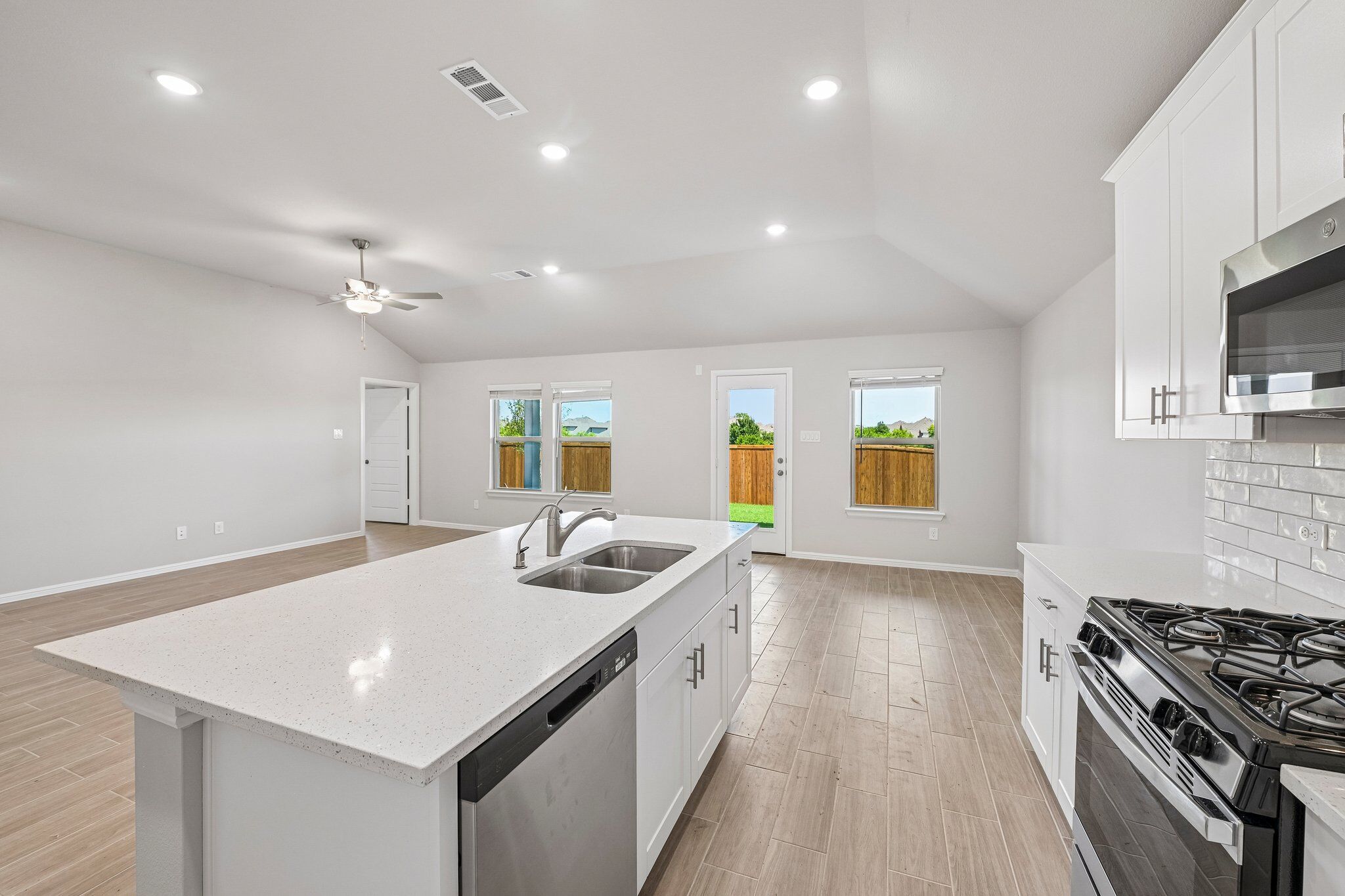 7600 Sapwood Drive (Shipton)