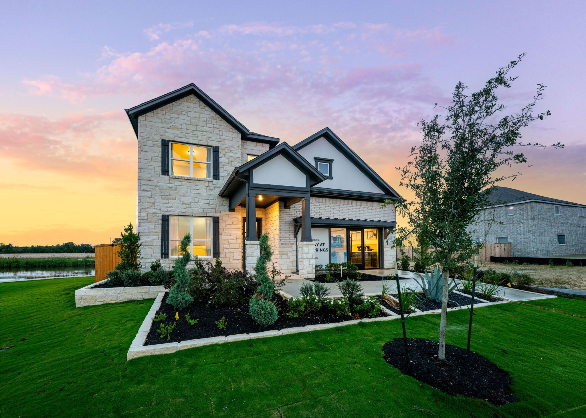 Belmont II Model Front Exterior