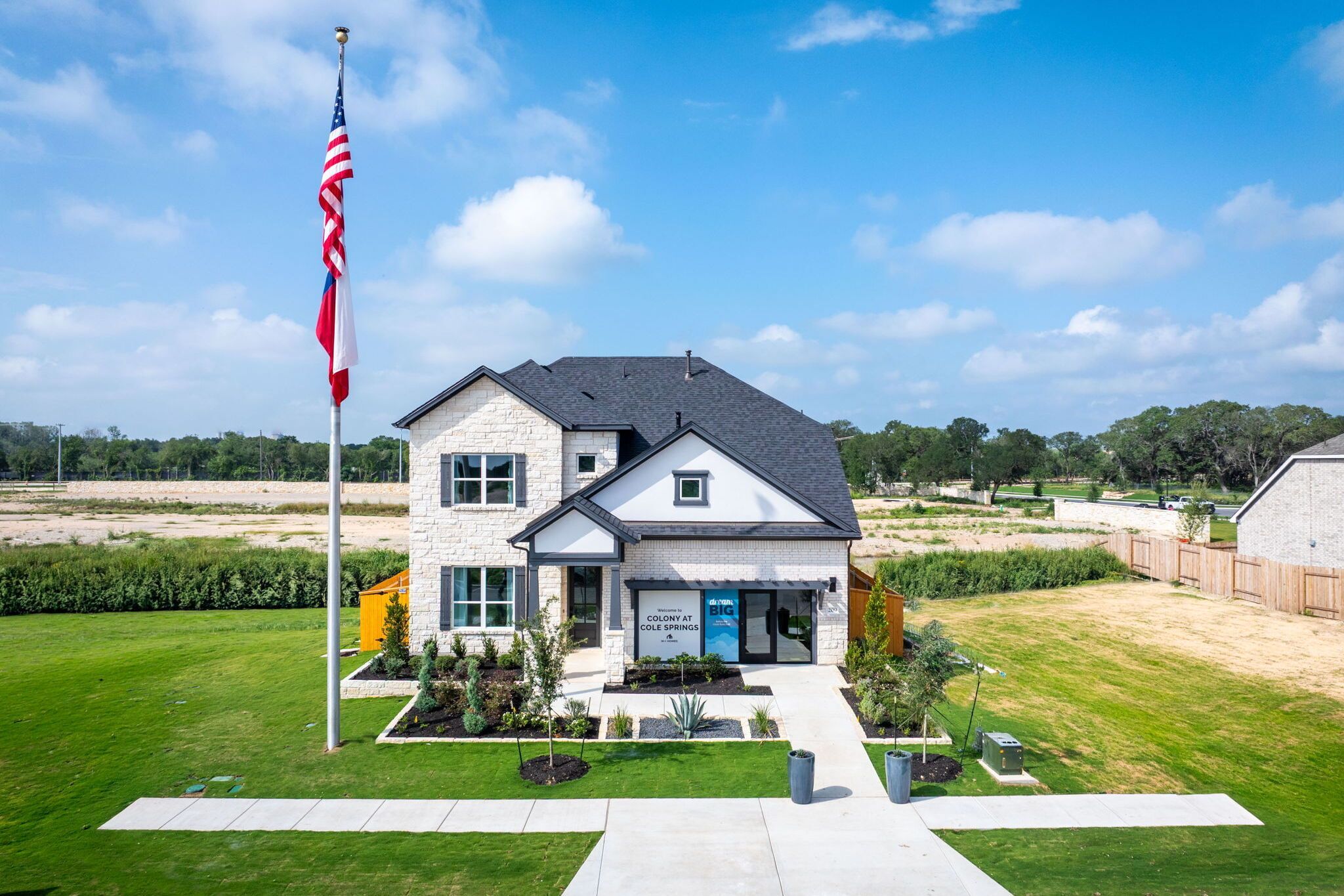 Belmont II Model Front Exterior