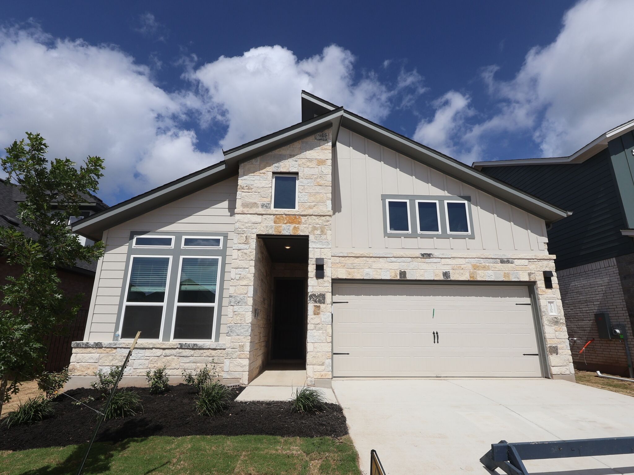 Highland - Estancia West: Manchaca, Texas - M/I Homes