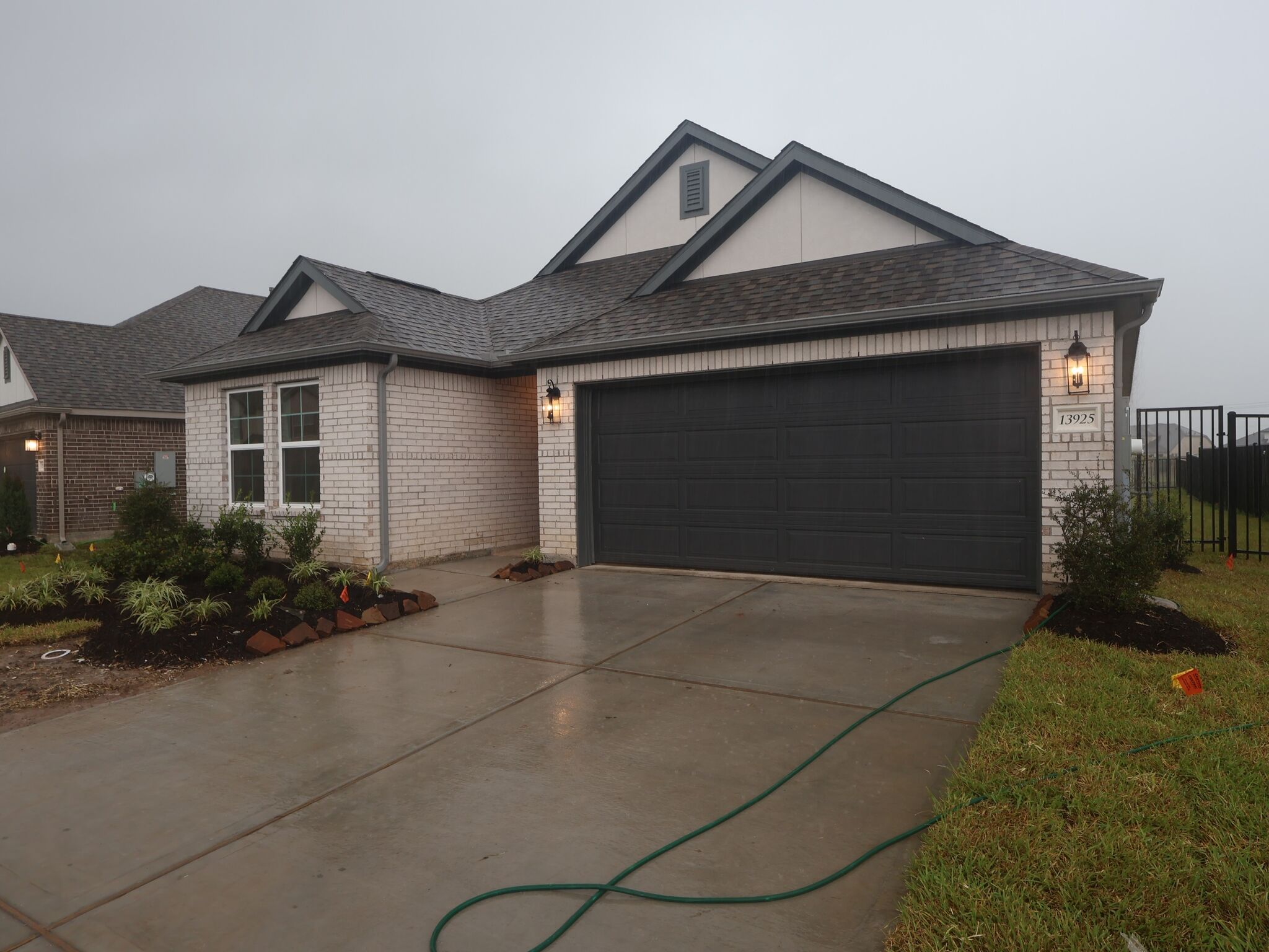 Dawson - Lago Mar: Santa Fe, Texas - M/I Homes