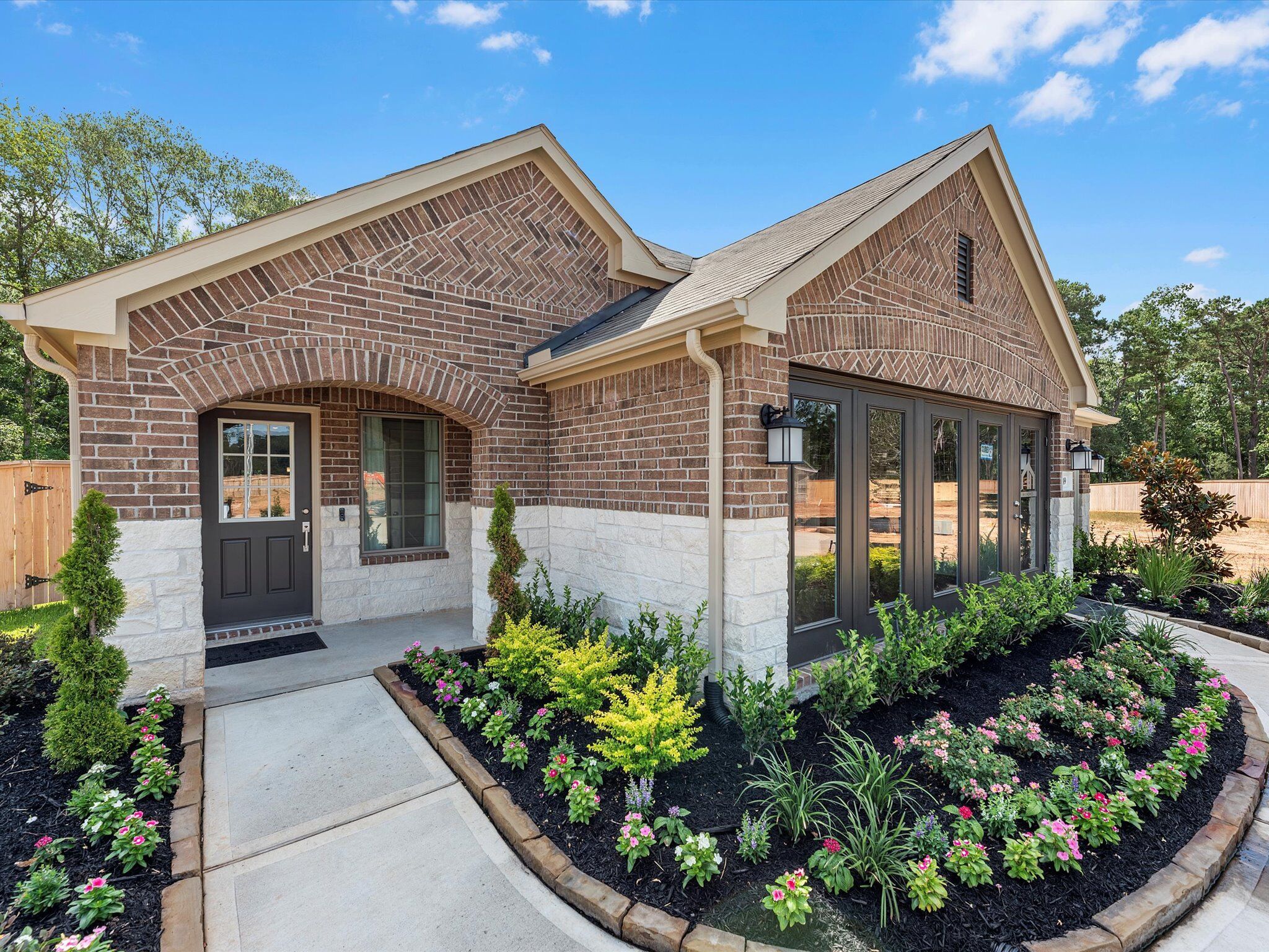 749 Ivory Creek Court (Magnolia)