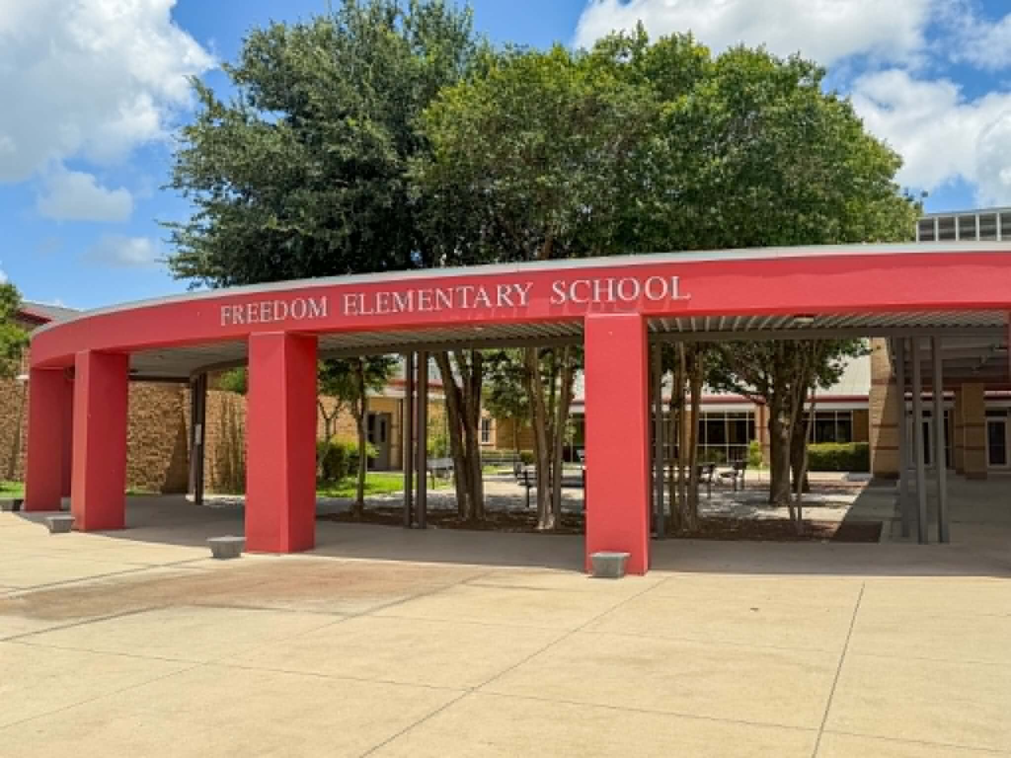 Southside High School,Community Entrance,Freedom Elementary School,Sandy Oaks Exit