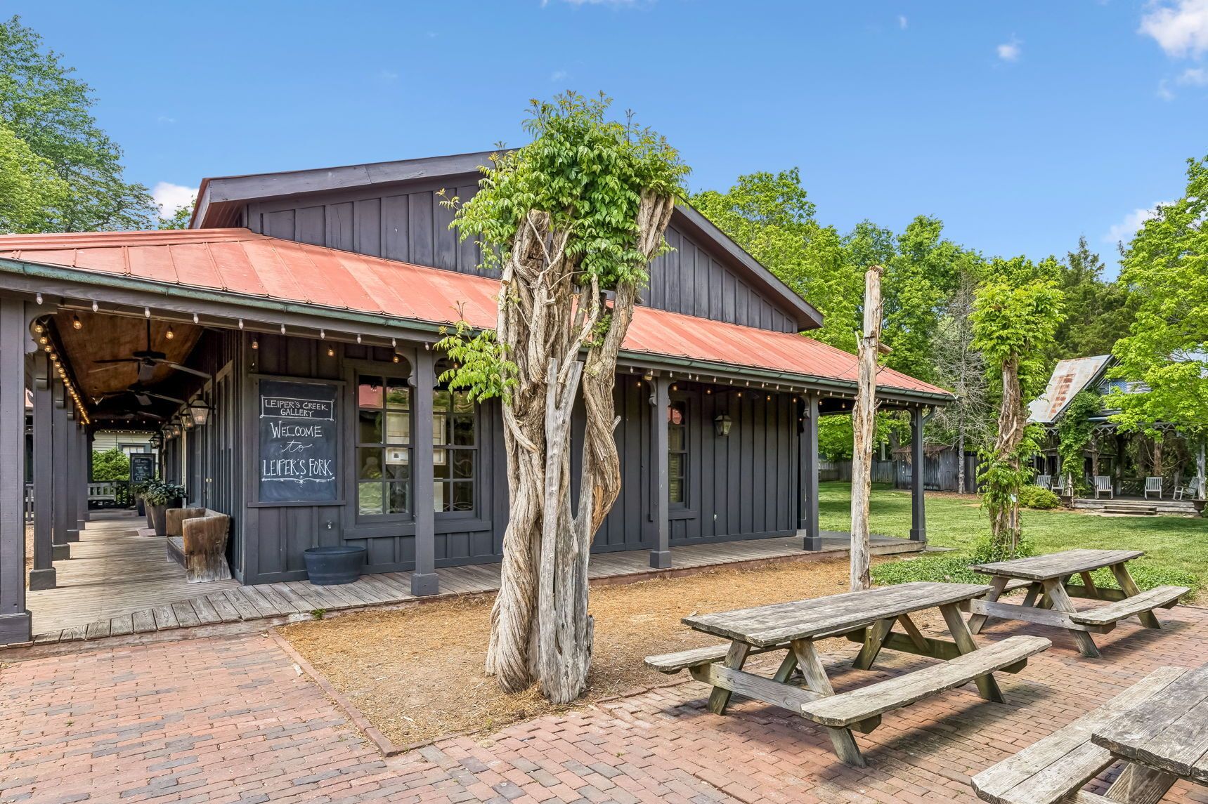 Leiper's Creek Gallery