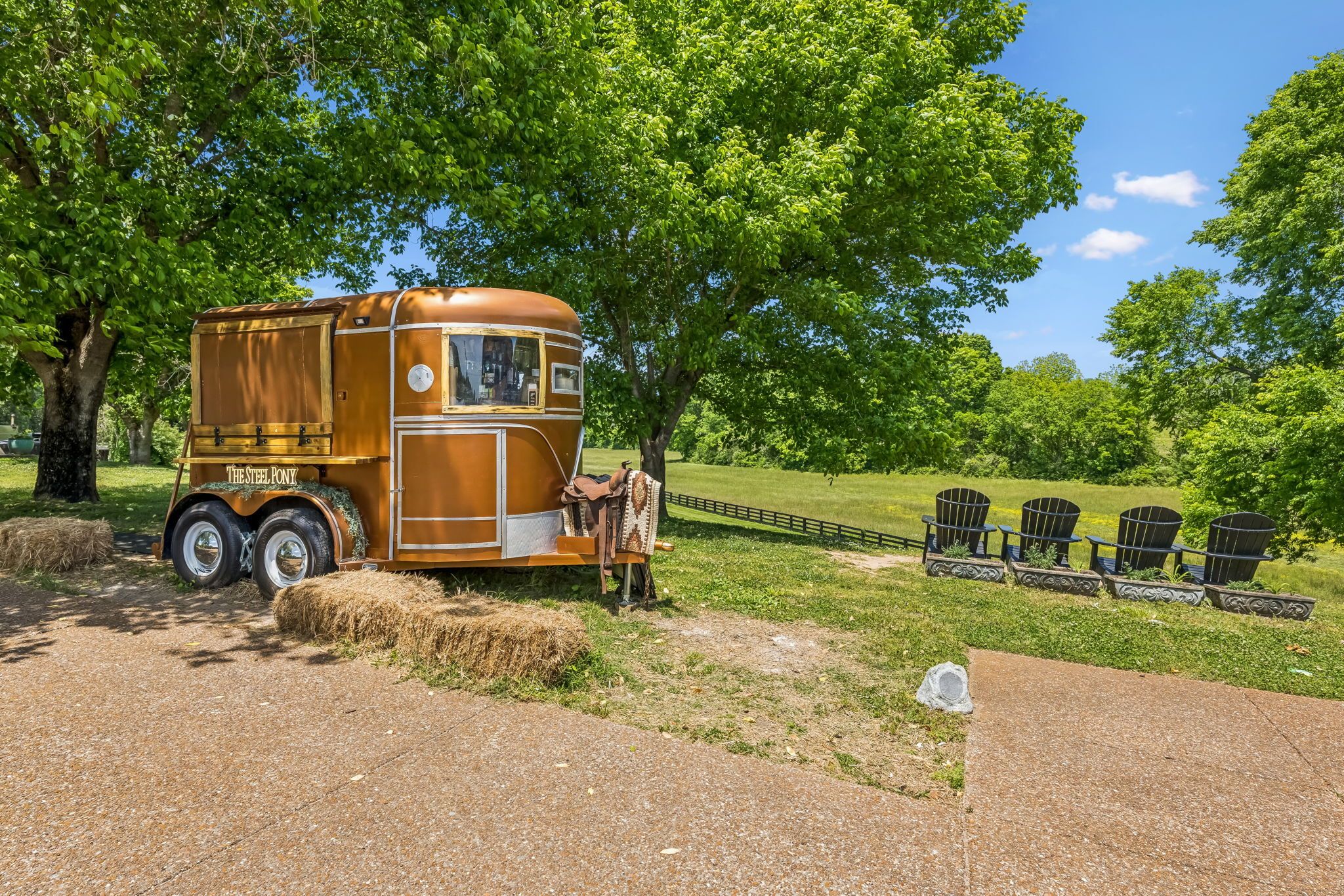 The Steel Pony at Leiper's Fork