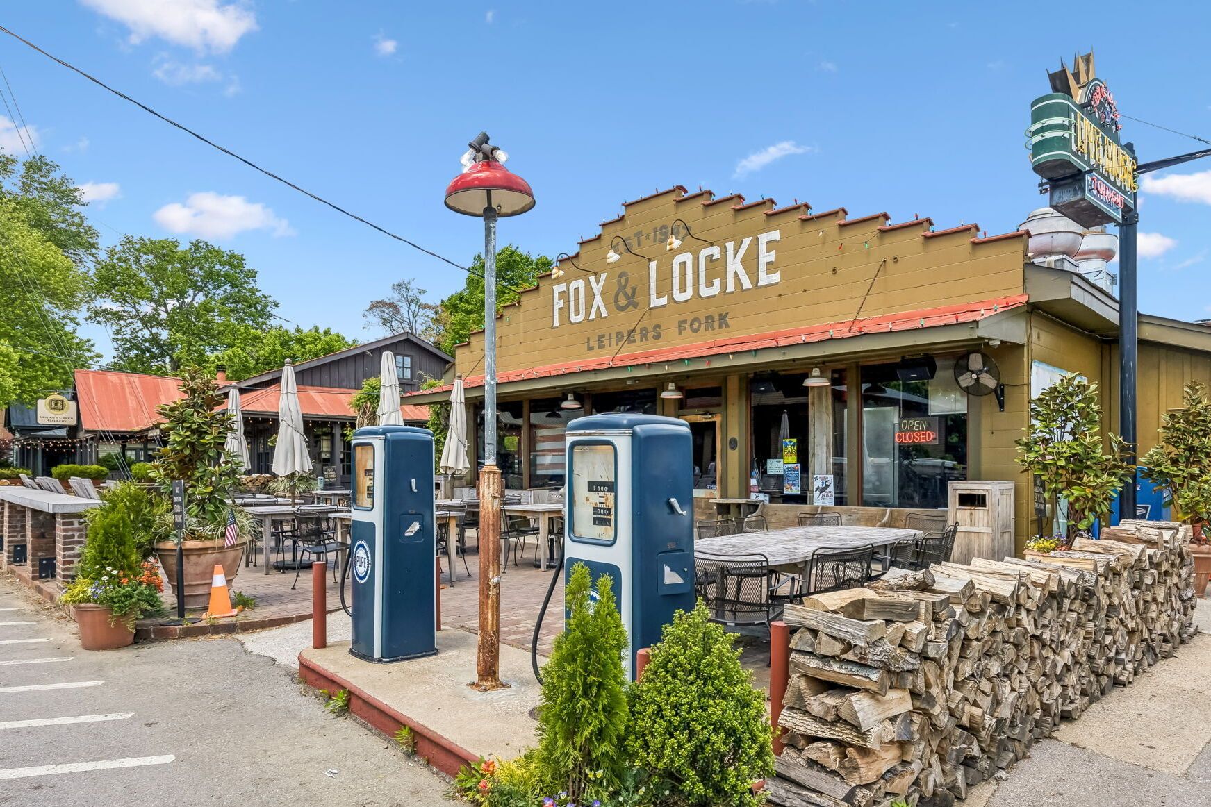 Fox & Locke