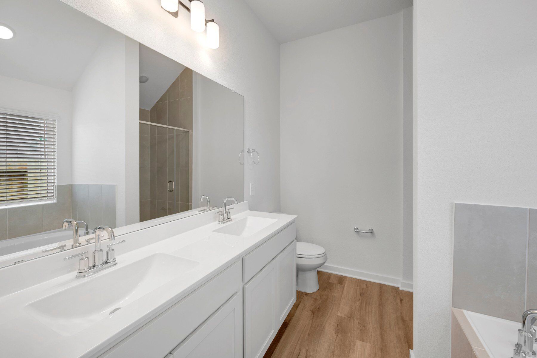 Owner's Bathroom