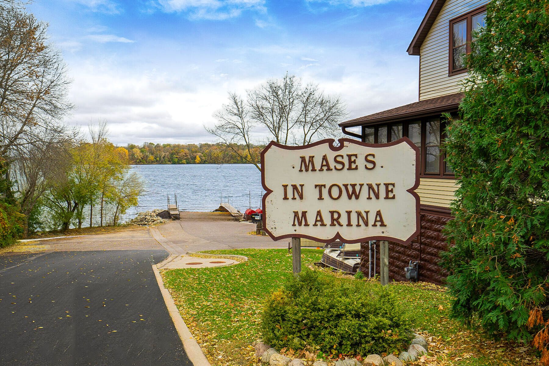 Mases Towne Marina