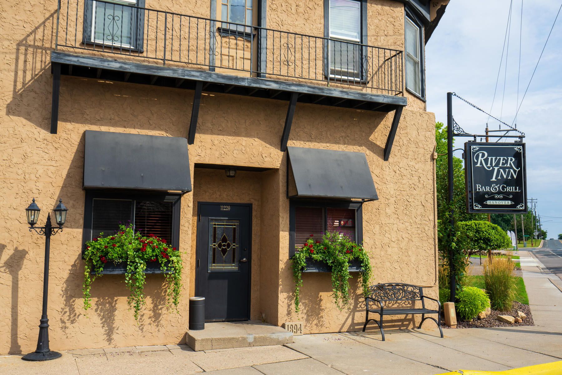 Surrounding Area - River Inn Bar & Grill
