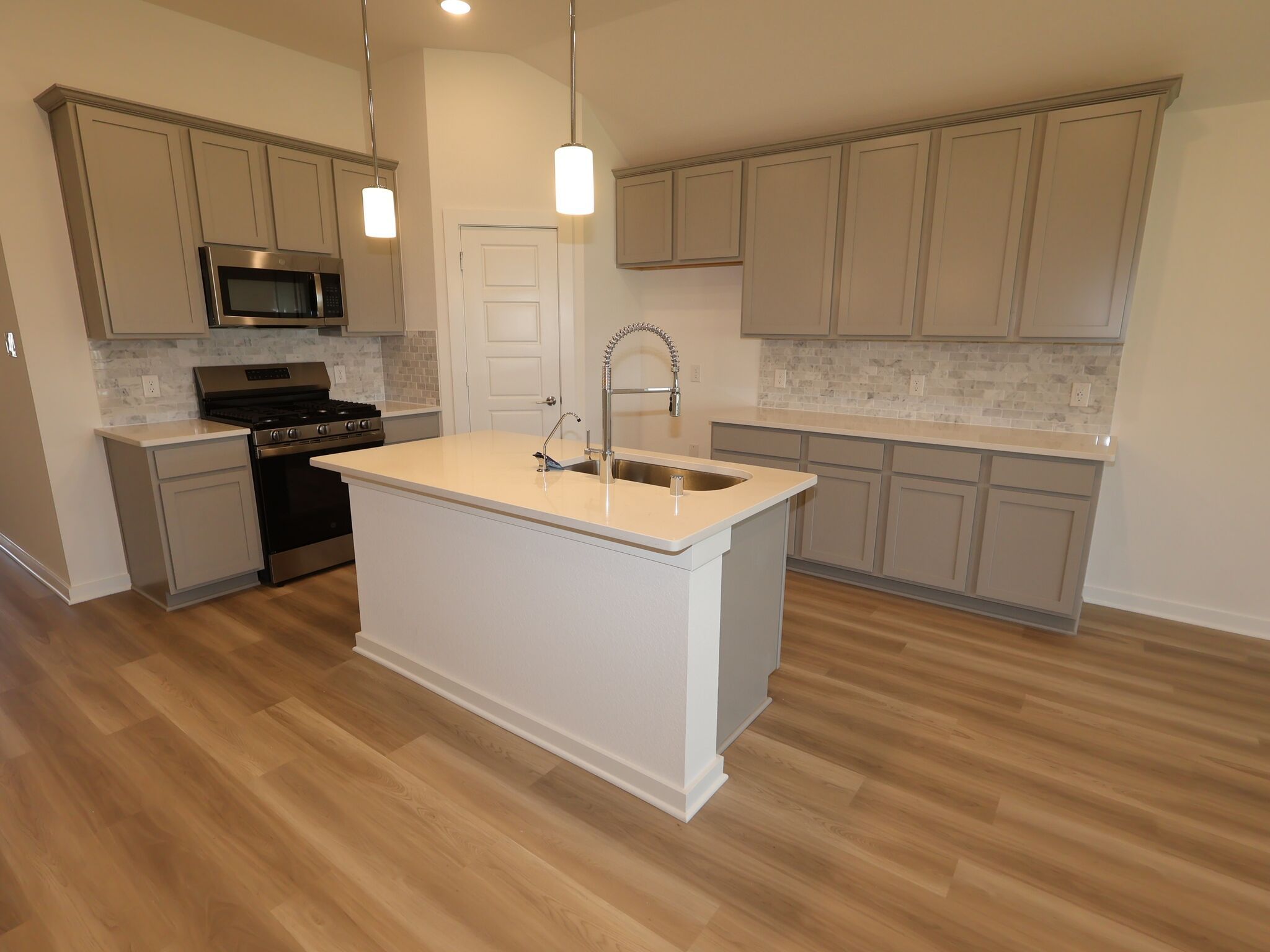 Freestone - Miller's Pond: Rosenberg, Texas - M/I Homes