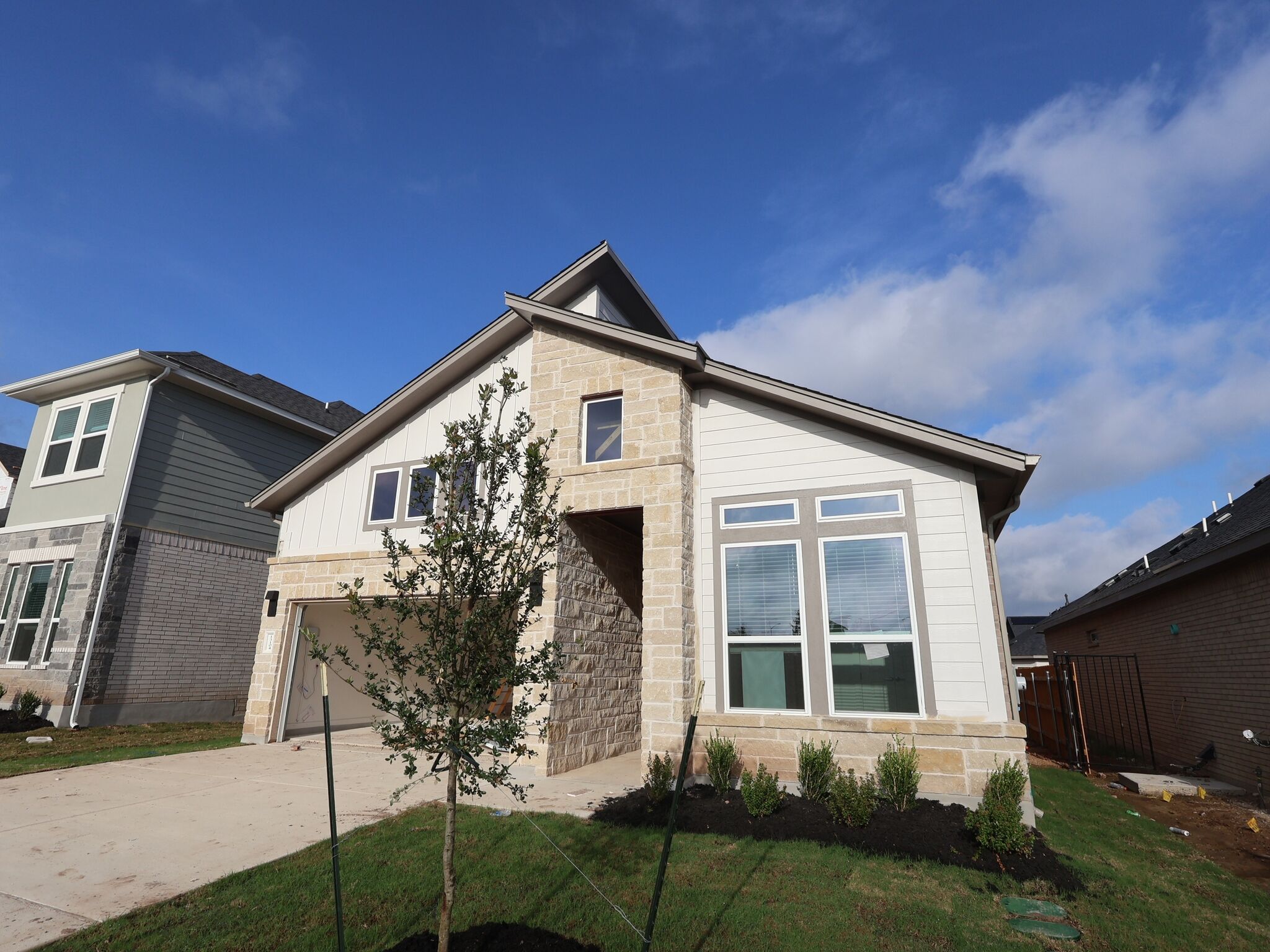 Highland - Estancia West: Manchaca, Texas - M/I Homes