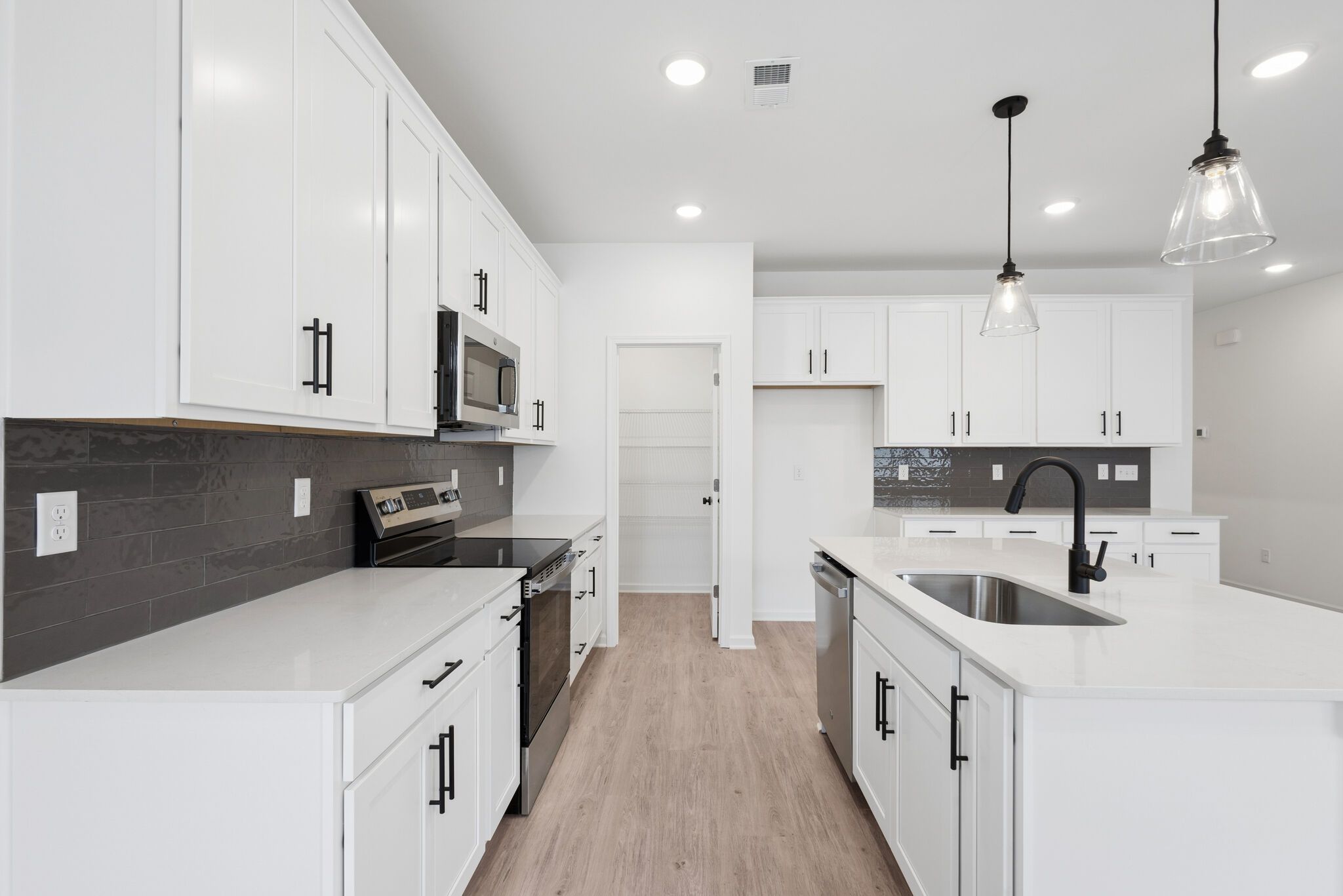 2900 Suzanne Landon Dr., K3 (Waverly)