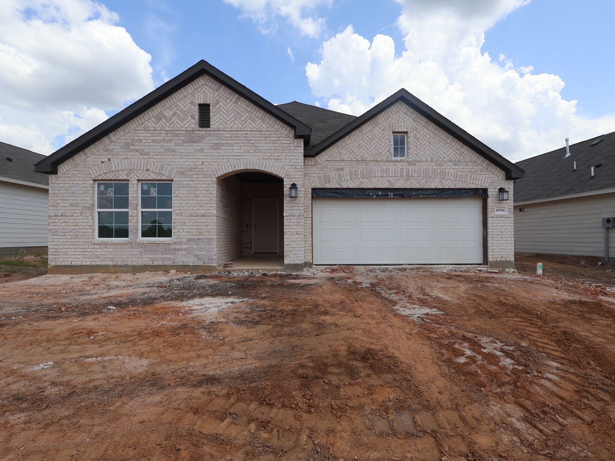 10591 Annex Avenue (Esparanza)