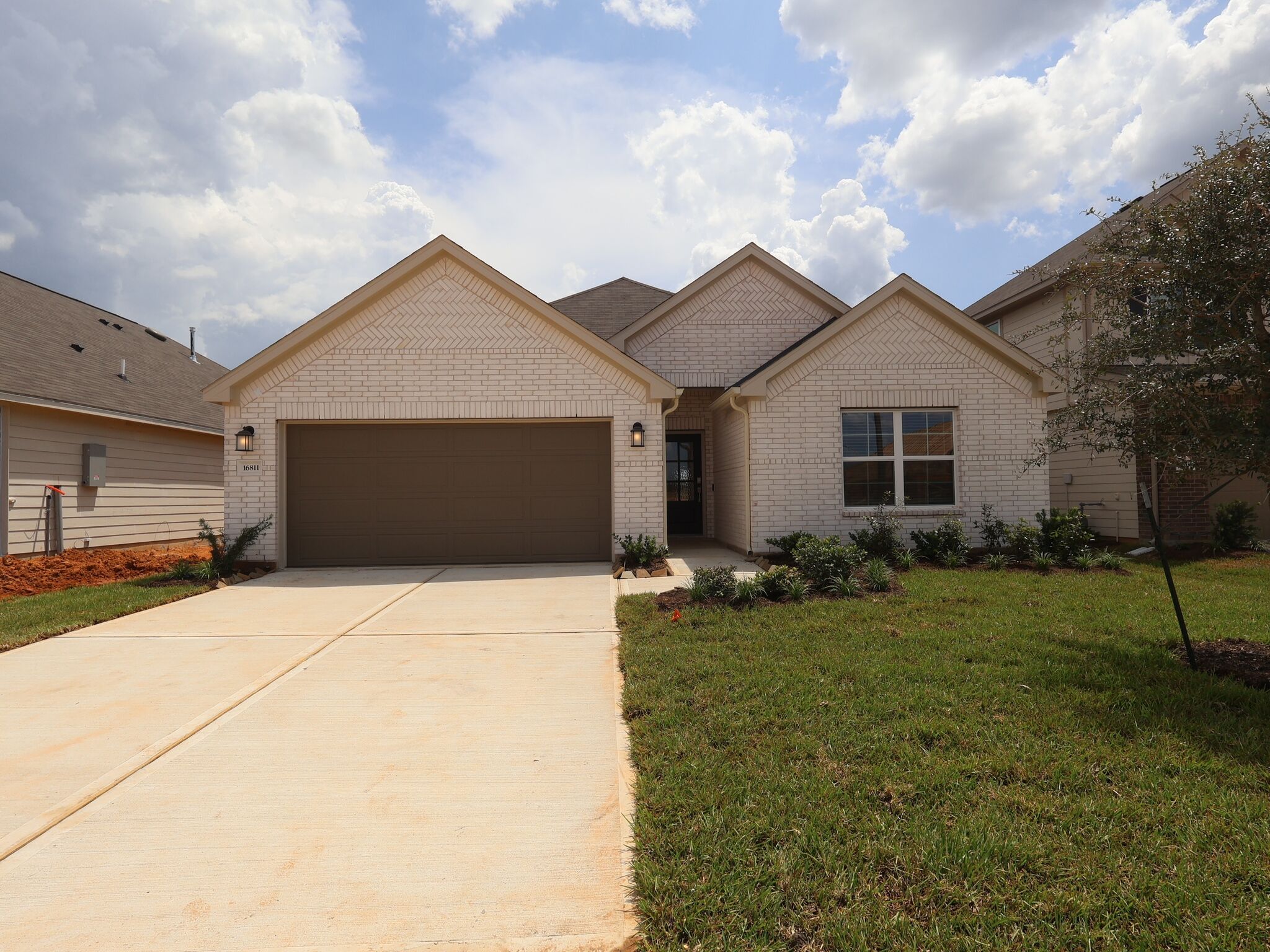 Pizarro - Lone Star Landing: Montgomery, Texas - M/I Homes