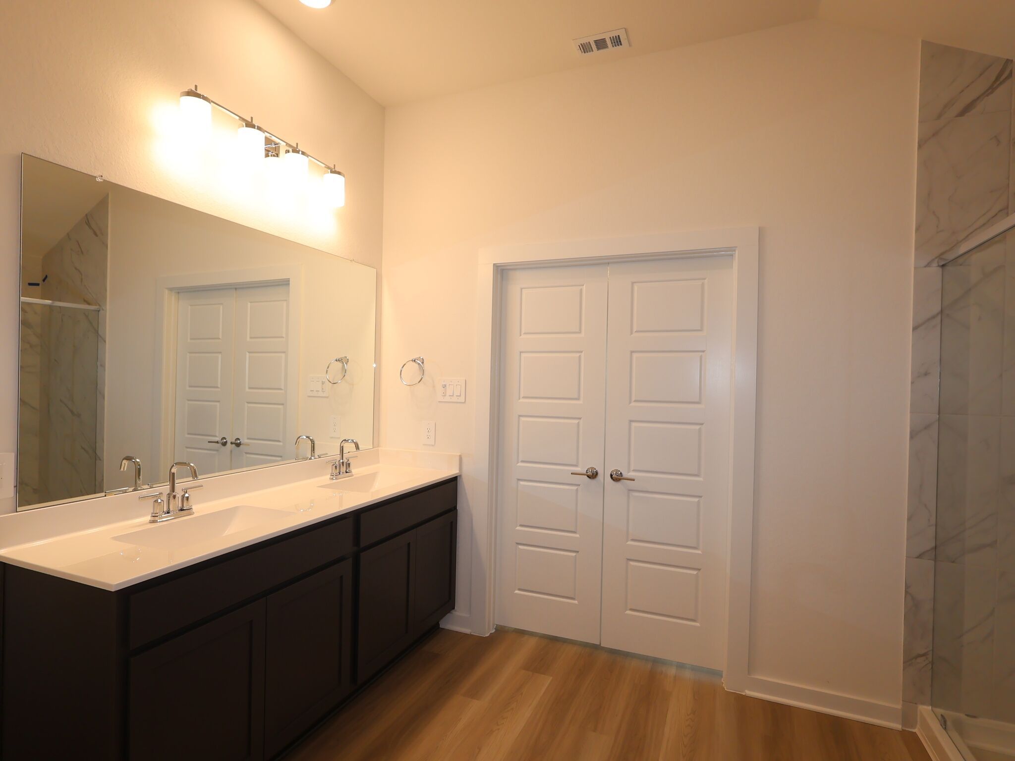 Owner's Bathroom