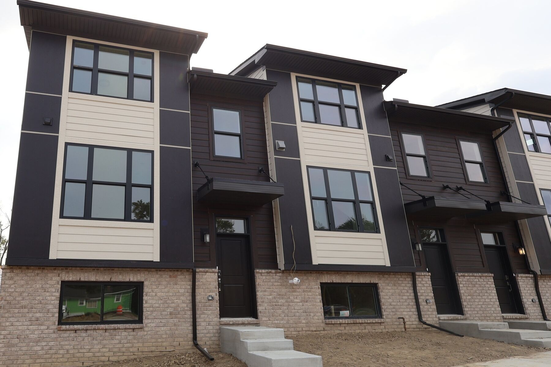 Sapphire Ext - Wesley Park: Troy, Michigan - M/I Homes
