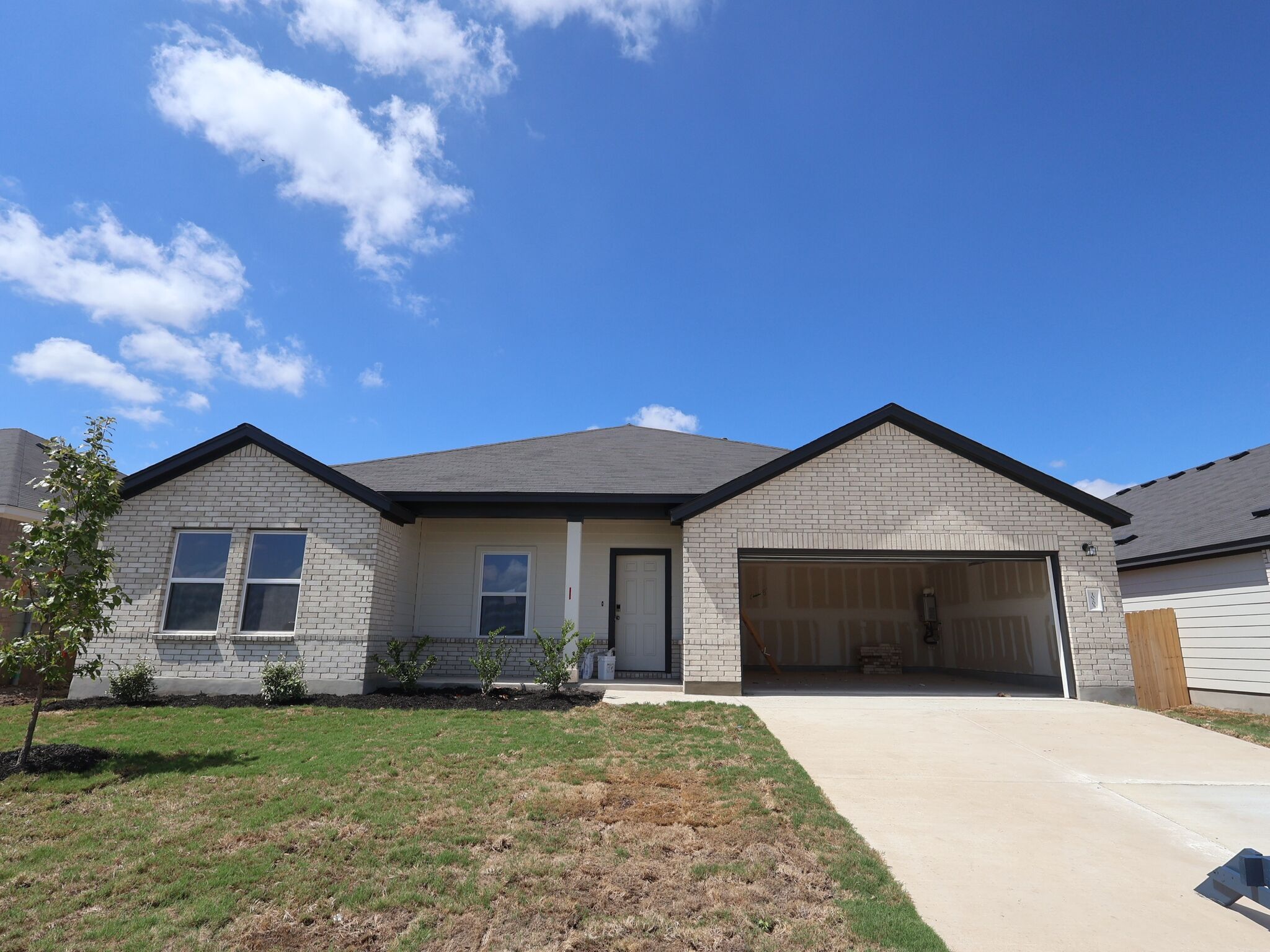 Hawkins - Willow Springs: Buda, Texas - M/I Homes