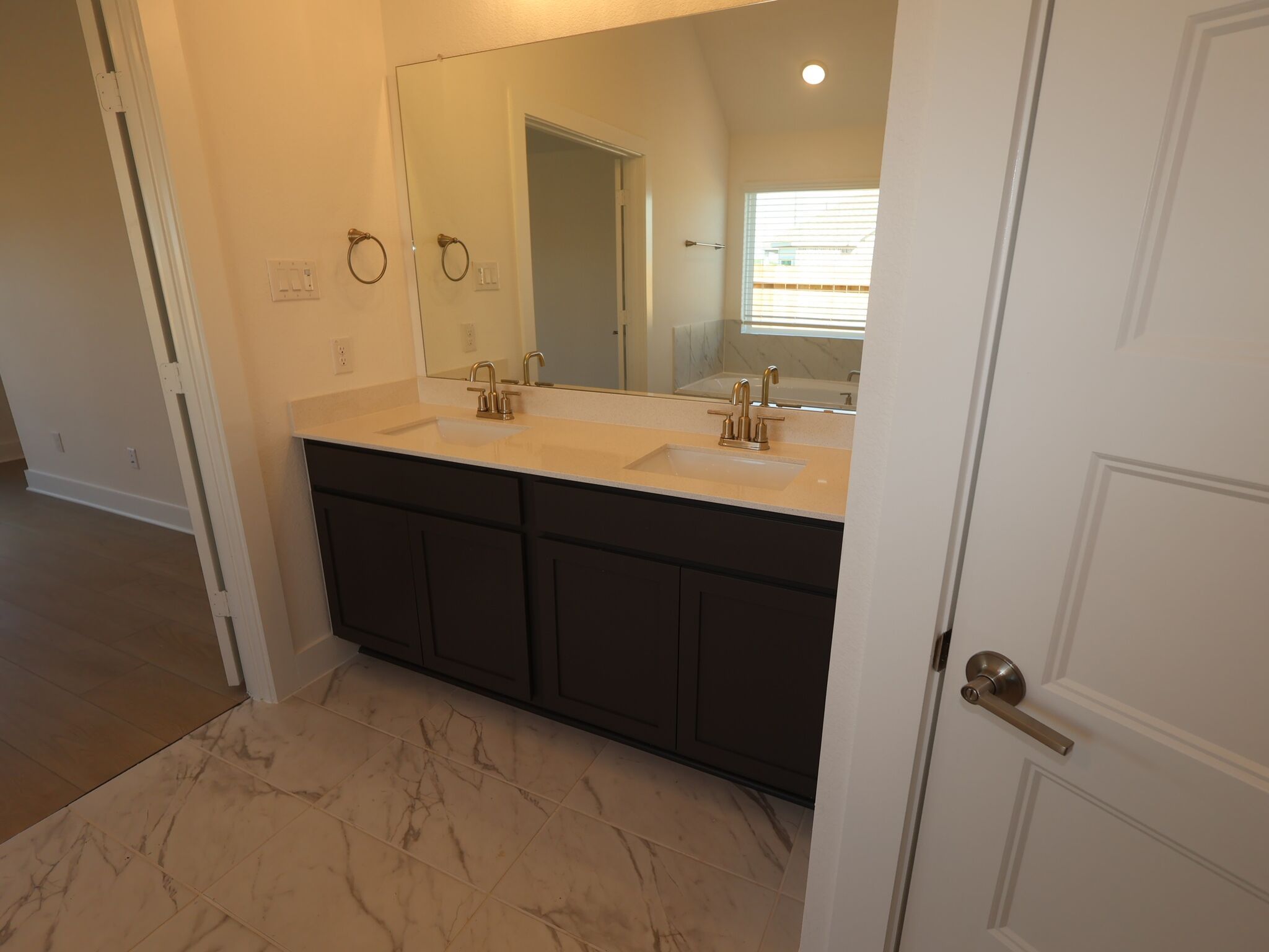 Owner's Bathroom