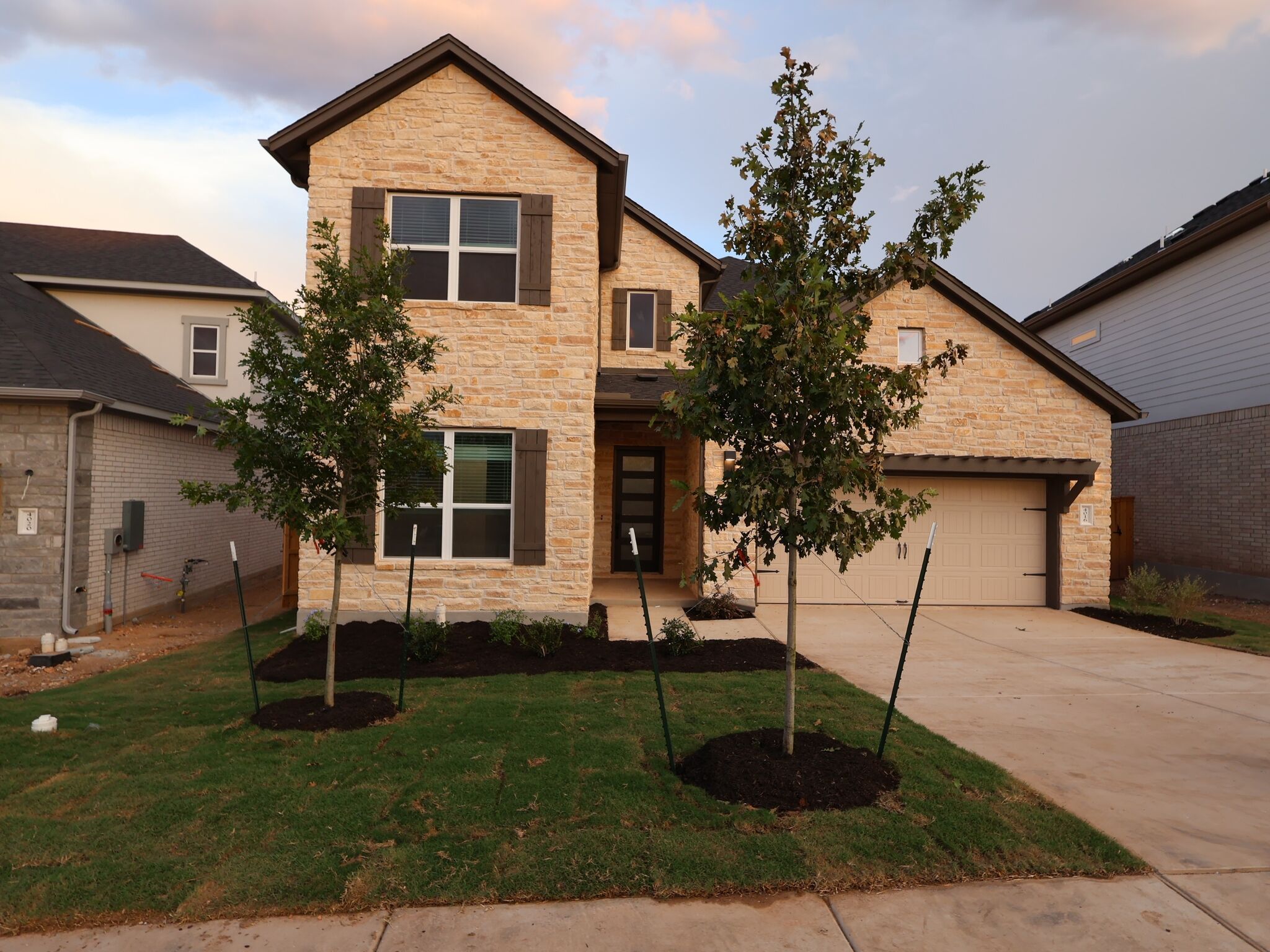 Balcones II - Edgewood: Leander, Texas - M/I Homes