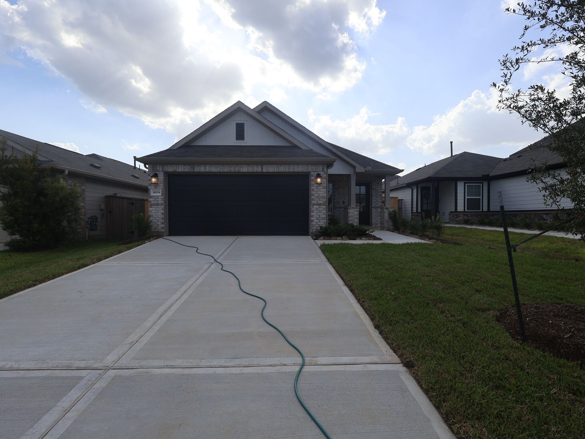 Magnolia - Pinewood At Grand Texas: New Caney, Texas - M/I Homes