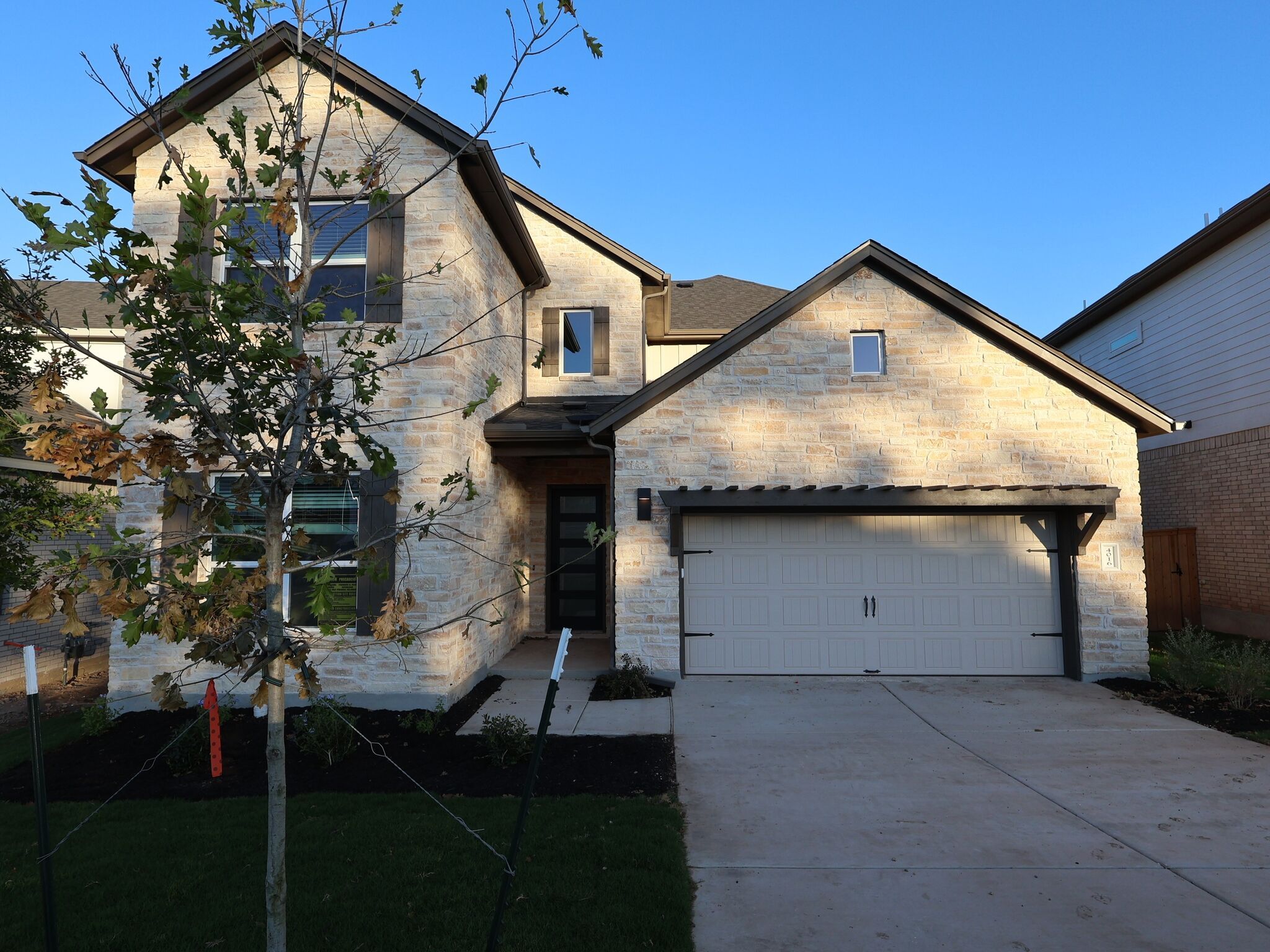 Balcones II - Edgewood: Leander, Texas - M/I Homes