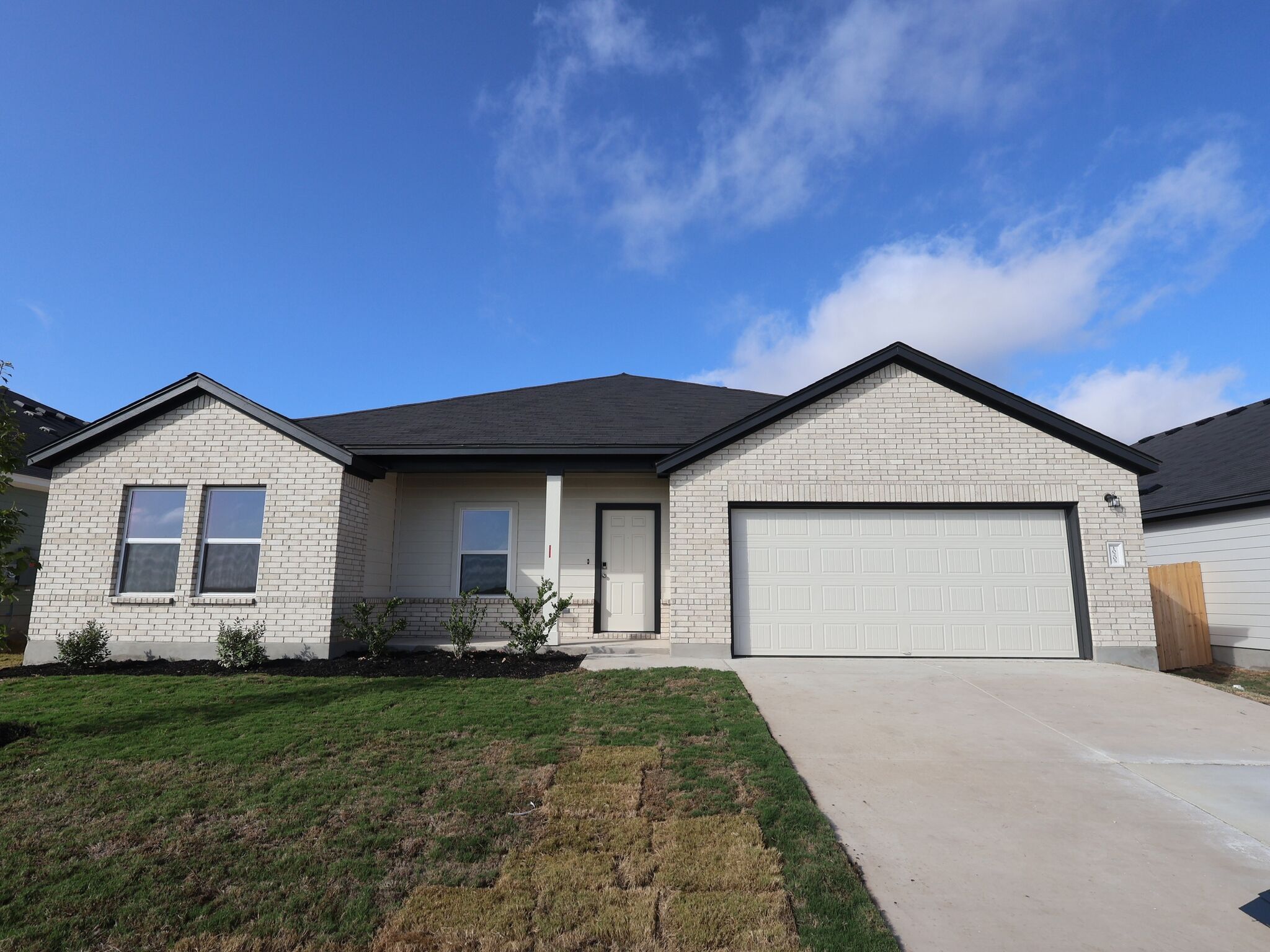Hawkins - Willow Springs: Buda, Texas - M/I Homes