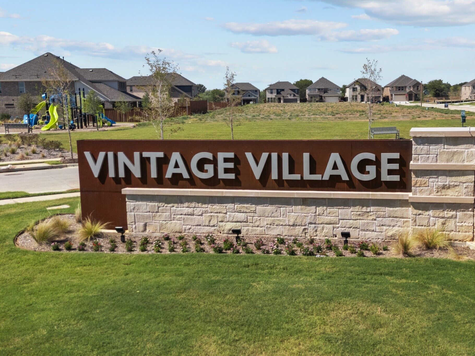casa en Vintage Village por M/I Homes
