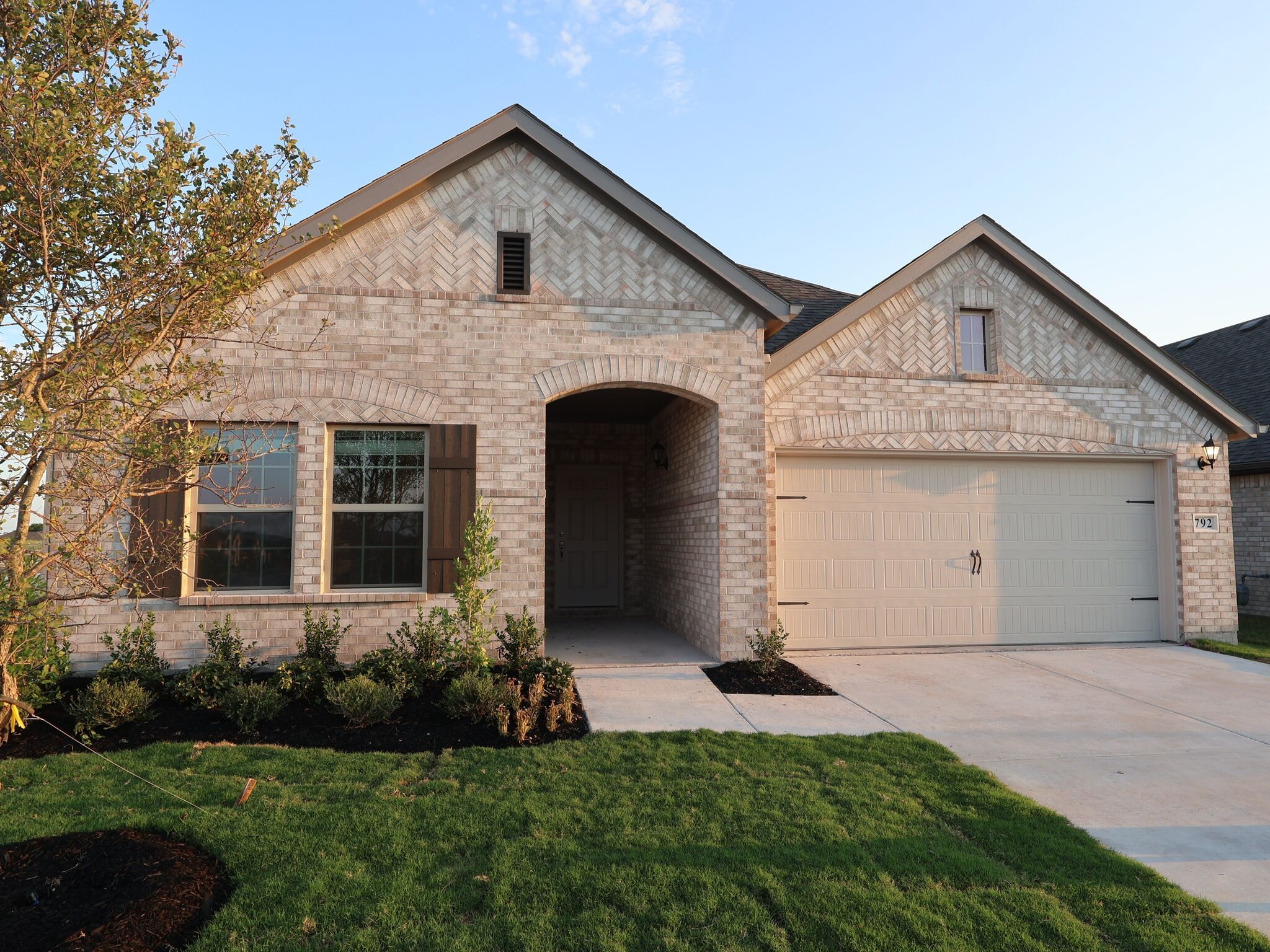 Esparanza - Elevon: Lavon, Texas - M/I Homes