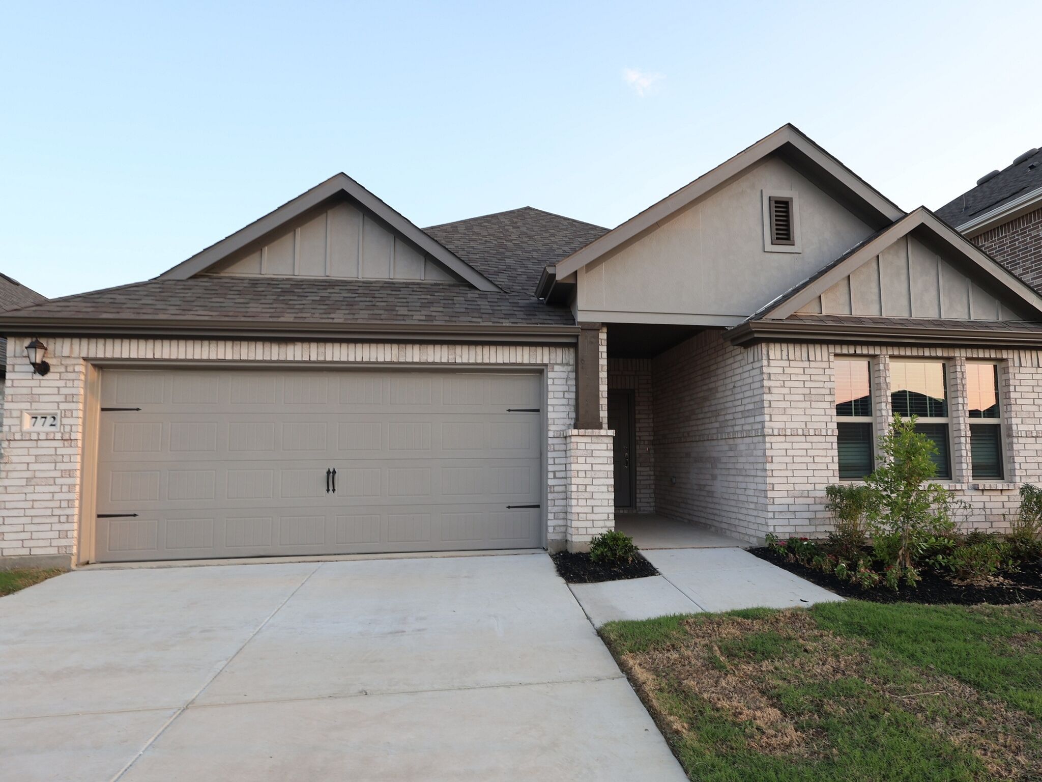 Esparanza - Elevon: Lavon, Texas - M/I Homes