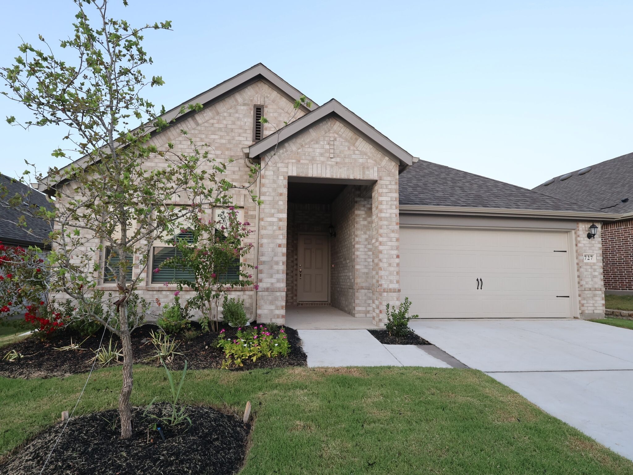Shipton - Elevon: Lavon, Texas - M/I Homes