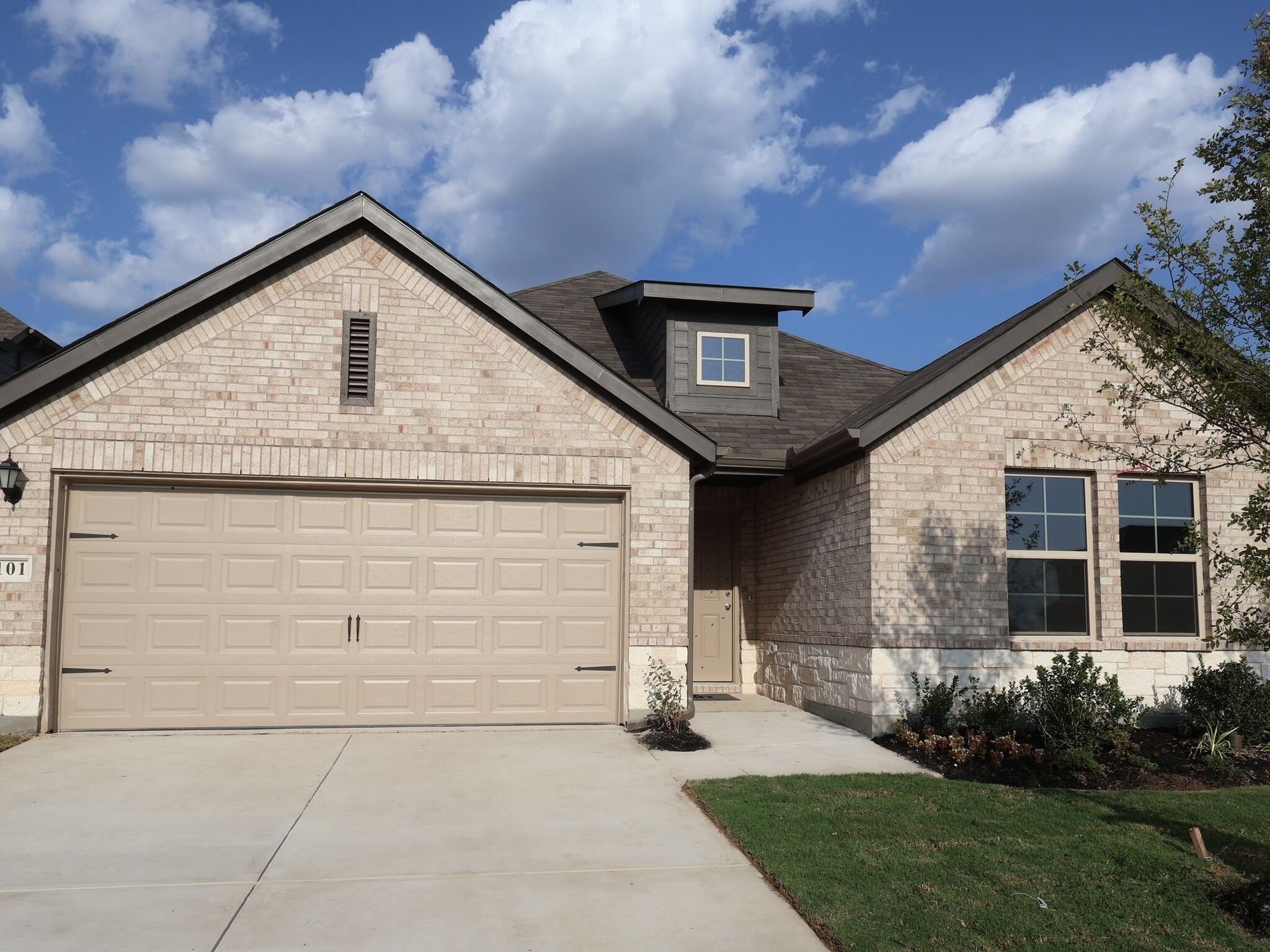 Herrera - Verandah: Royse City, Texas - M/I Homes