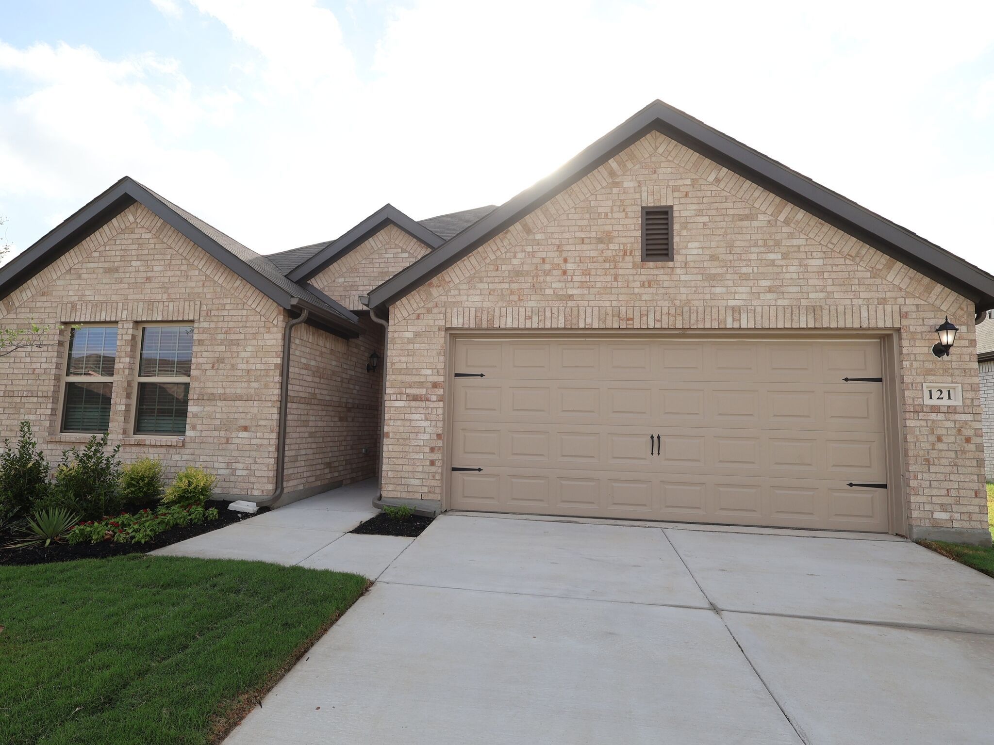 Pizarro - Verandah: Royse City, Texas - M/I Homes