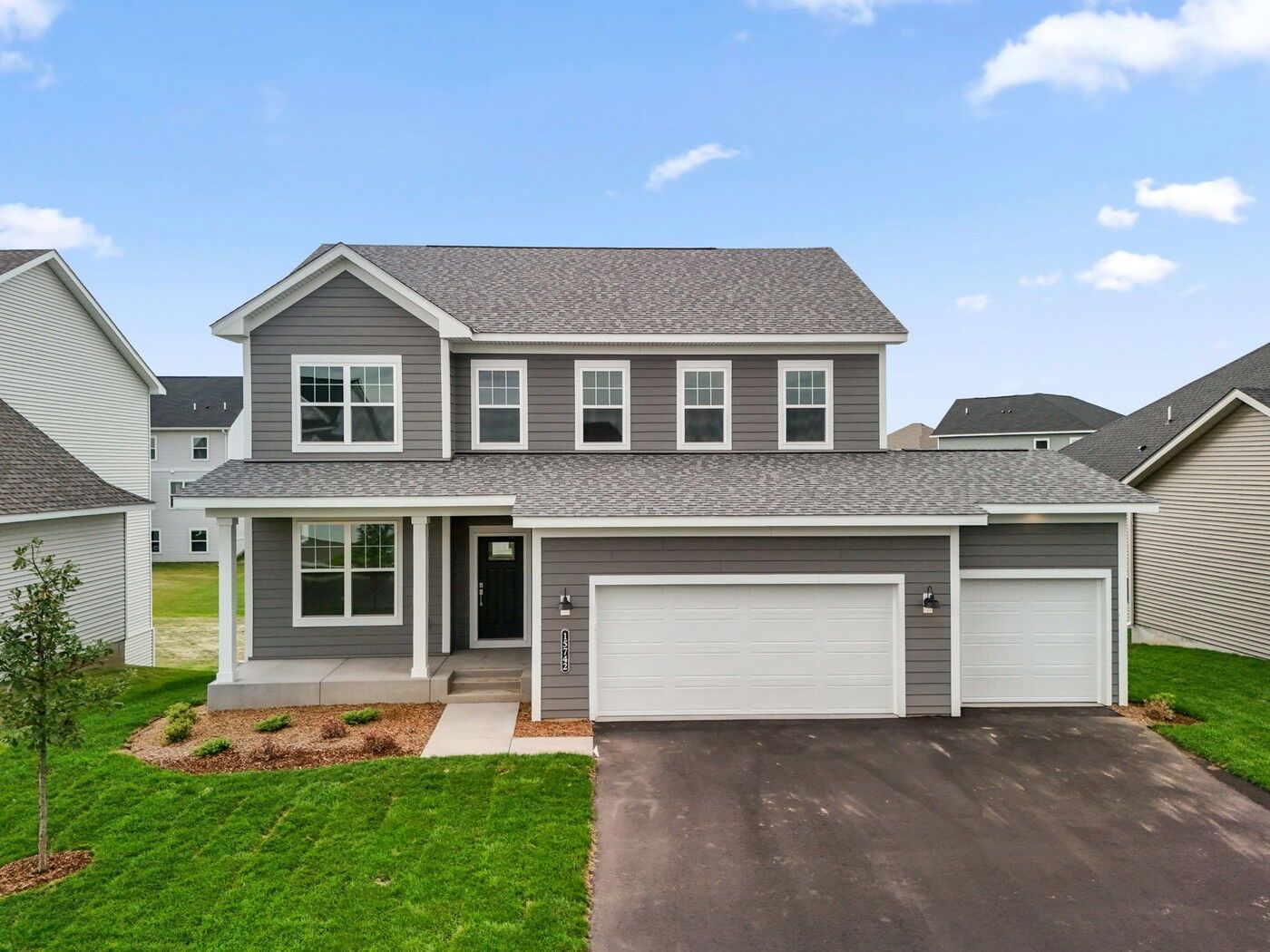 Wellington - Oneka Shores: Hugo, Minnesota - M/I Homes