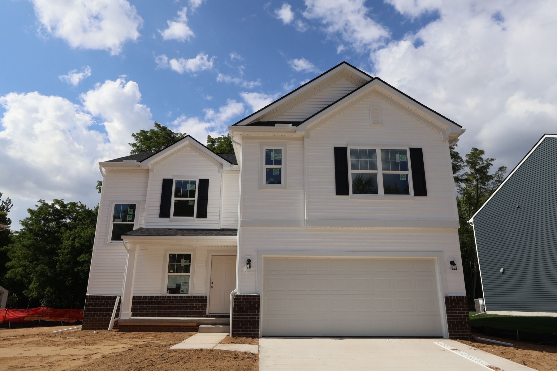 Sawyer - Cambridge Park: Grand Blanc, Michigan - M/I Homes