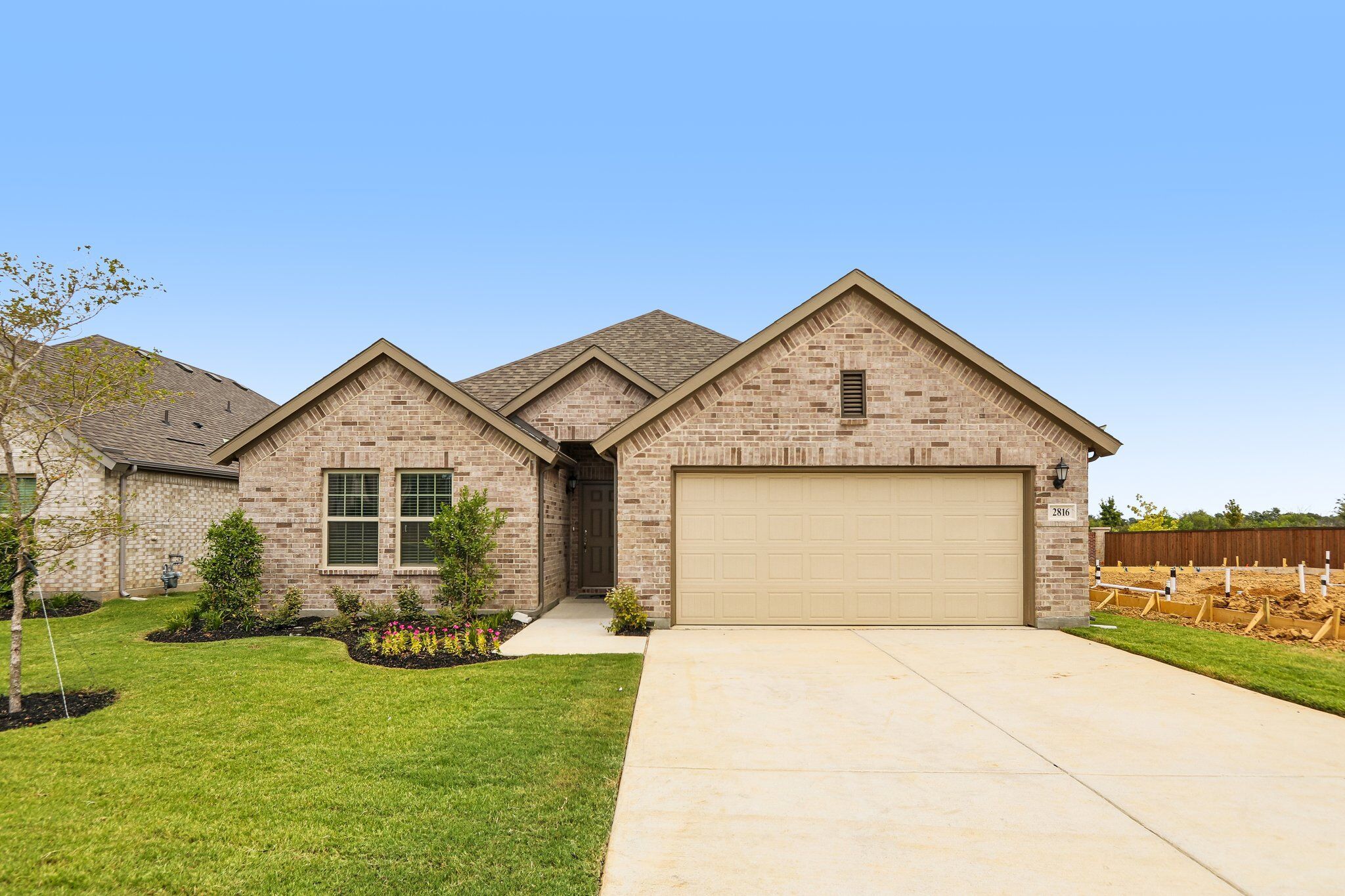Pizarro - Vintage Village: Argyle, Texas - M/I Homes