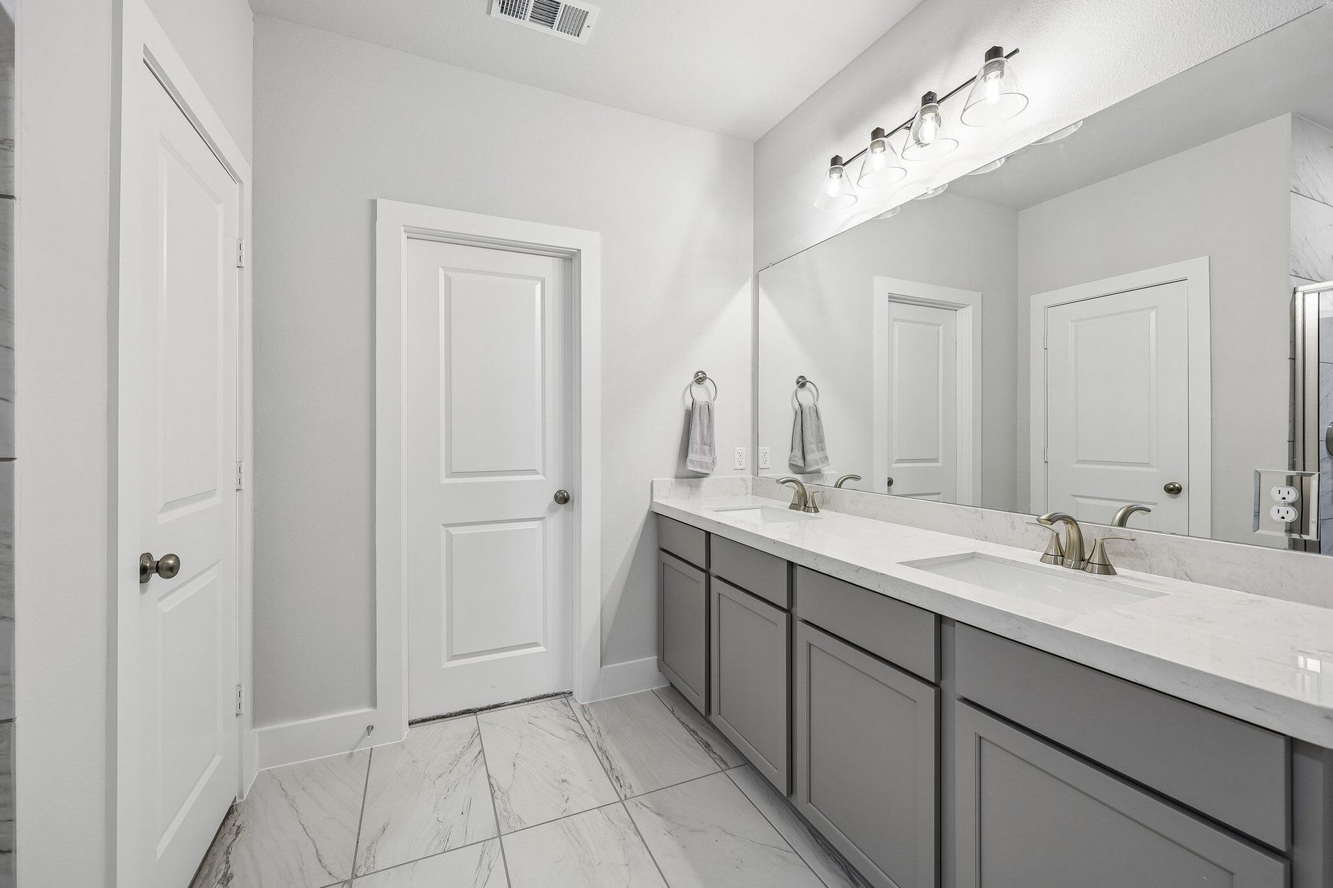 Owners Bathroom