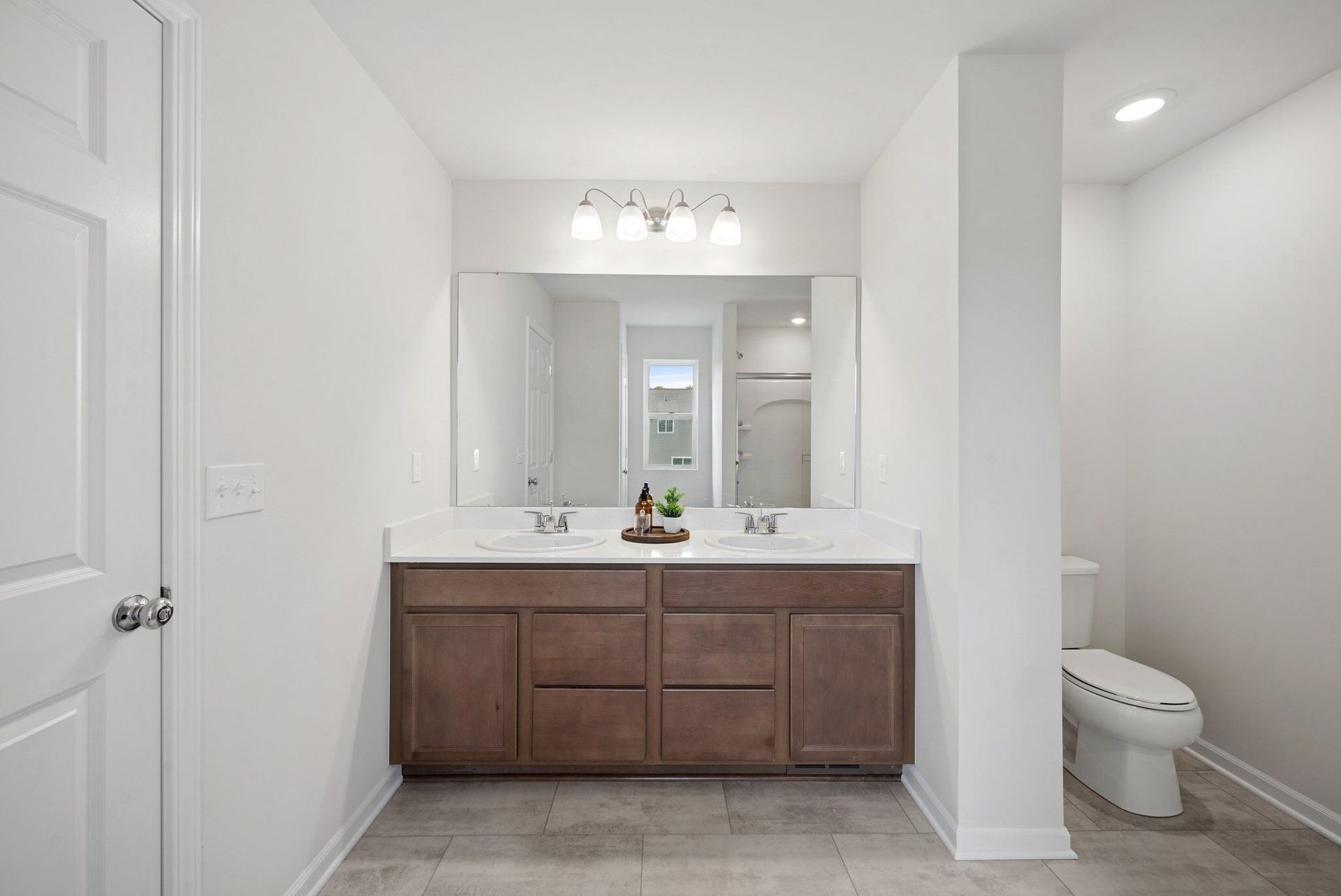 Owner's Bathroom