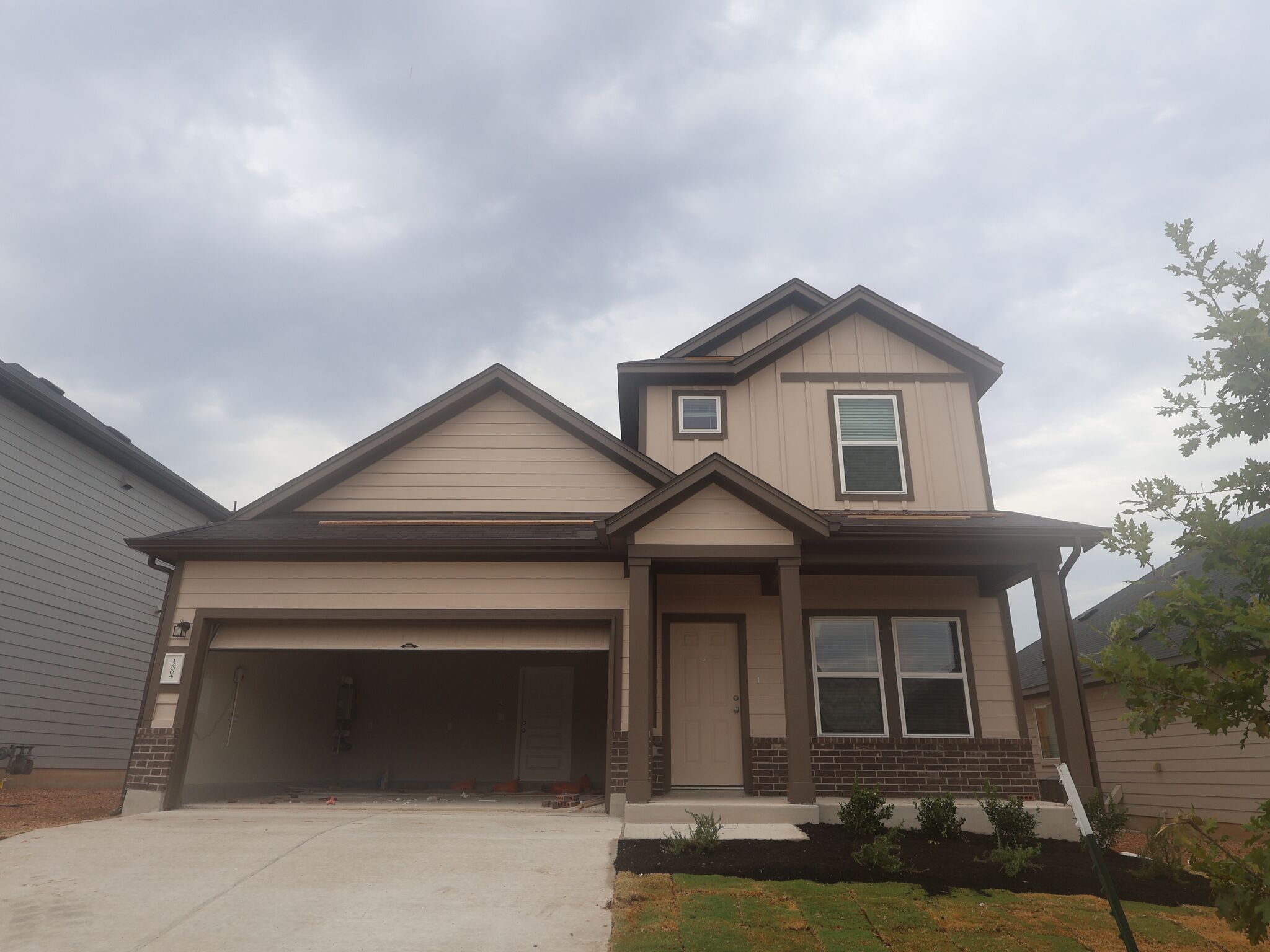 Falcon - Cascades At Onion Creek: Austin, Texas - M/I Homes