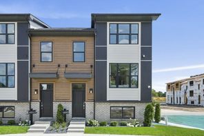 1008 Pine Tree Lane (Sapphire Ext)