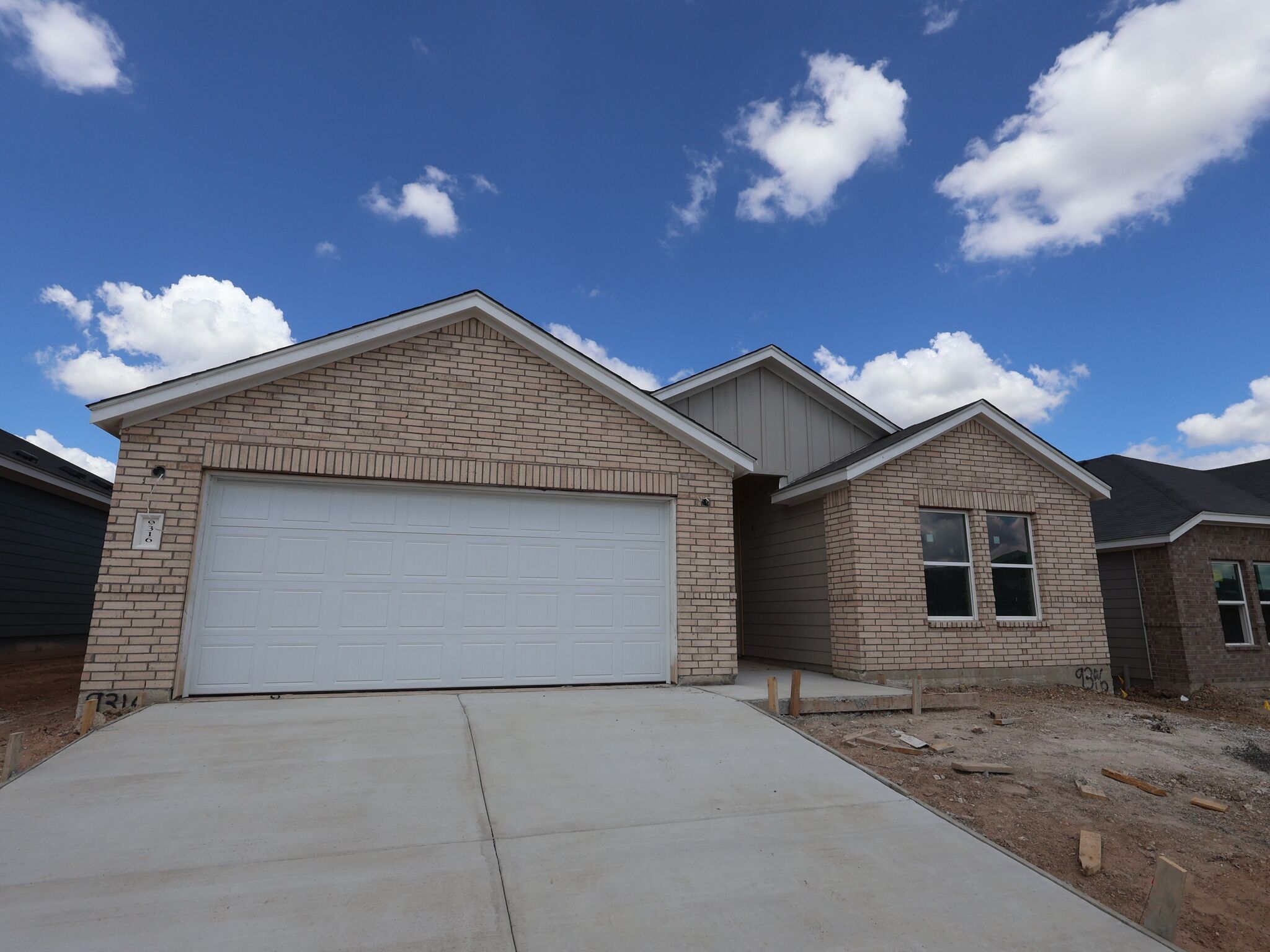 Boone I - Marble Creek Crossing: Austin, Texas - M/I Homes