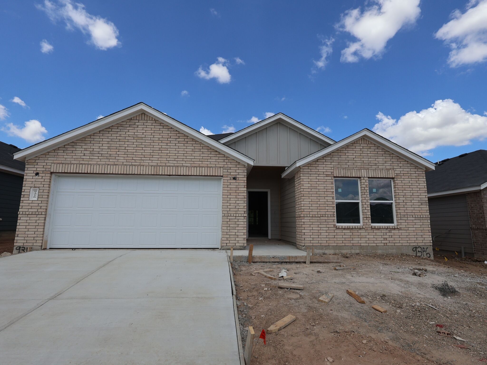 Boone I - Marble Creek Crossing: Austin, Texas - M/I Homes