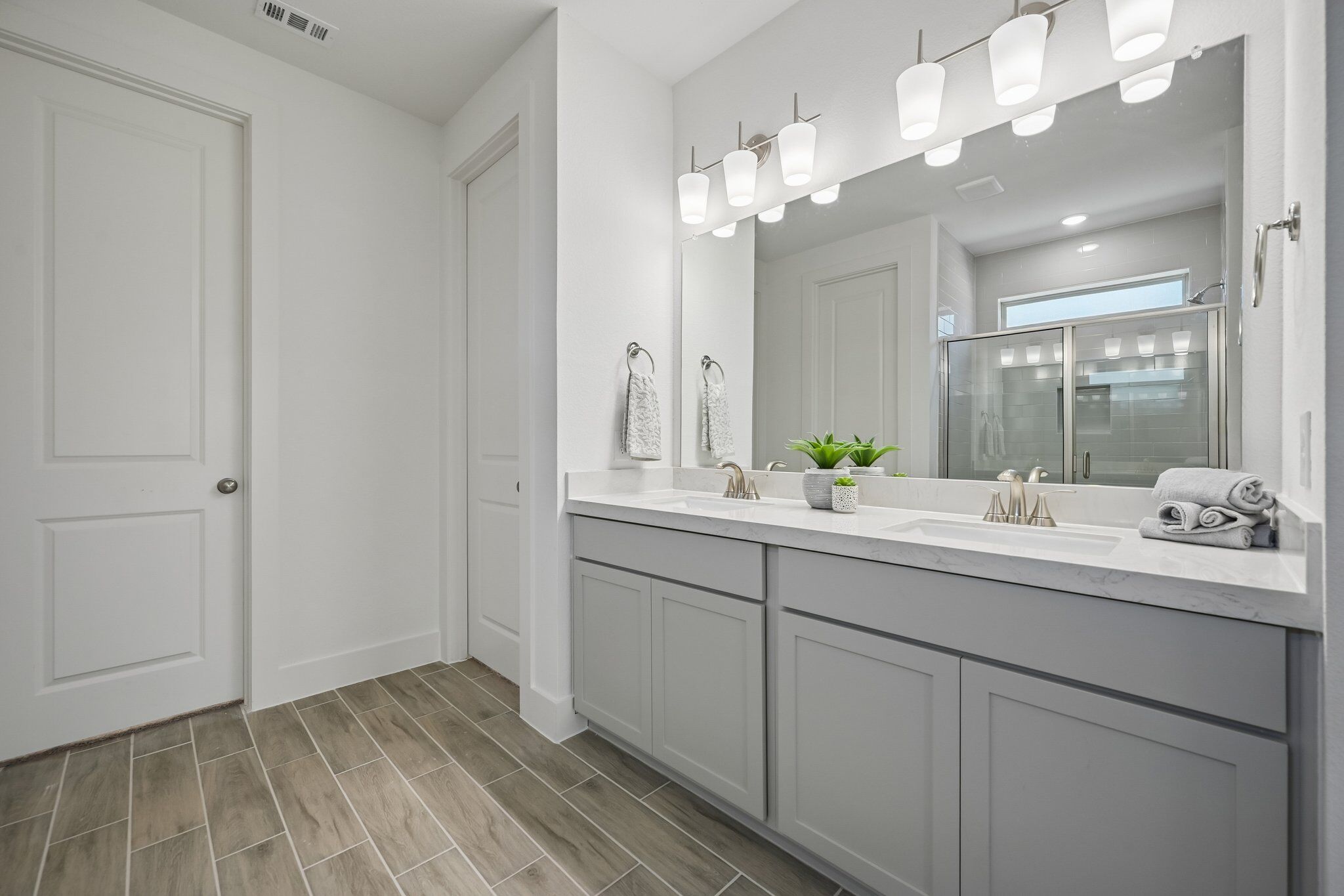 Owner's Bathroom