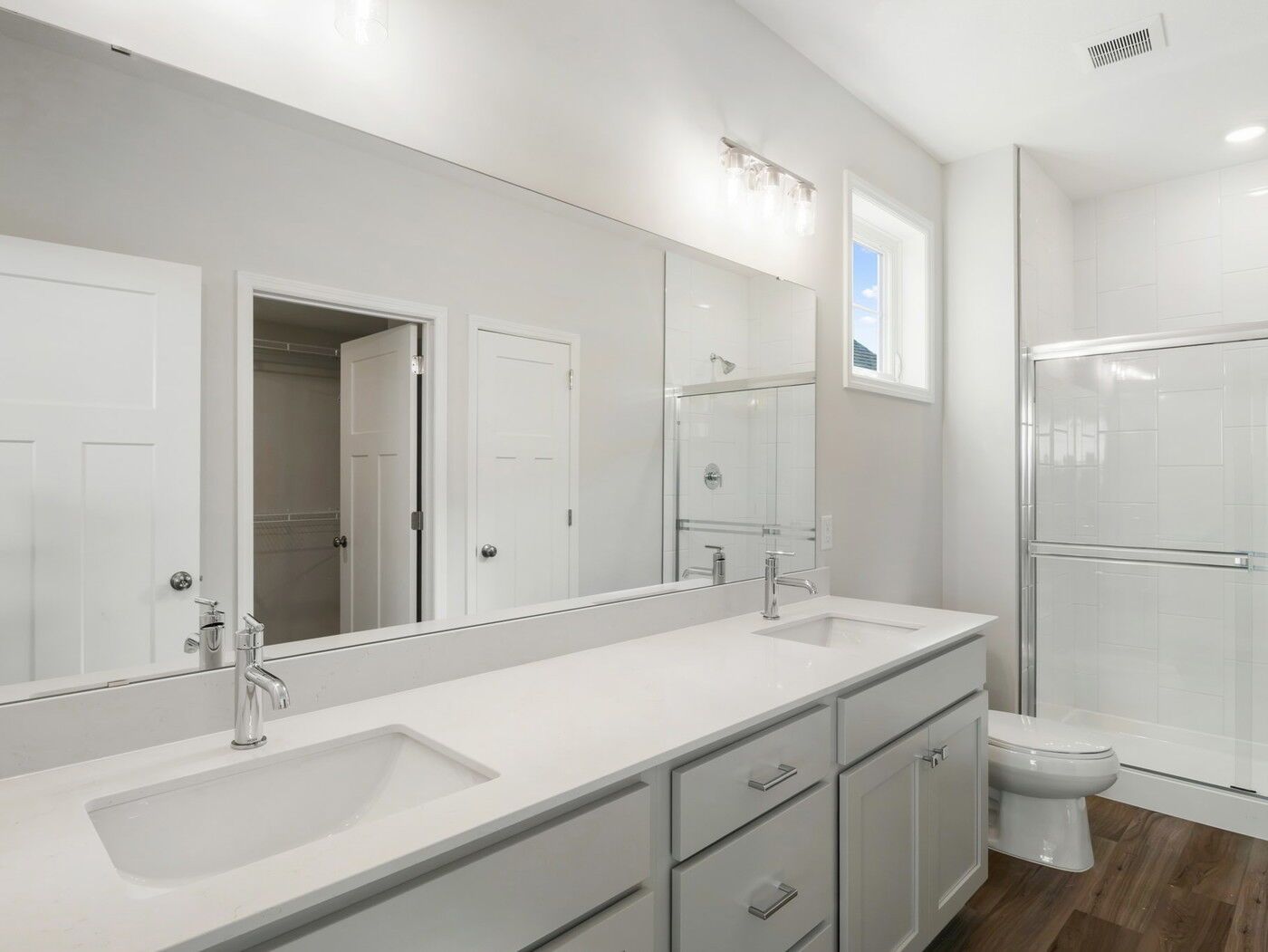 Owner's Bathroom