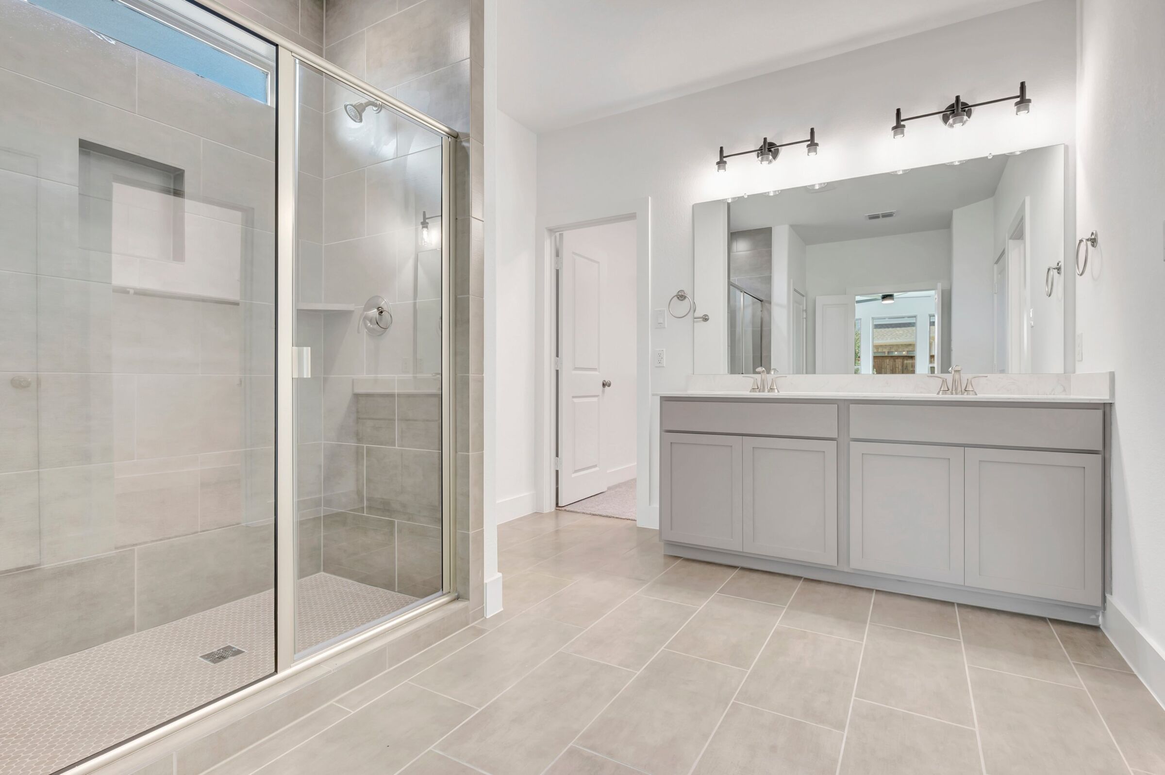 Owners Bathroom