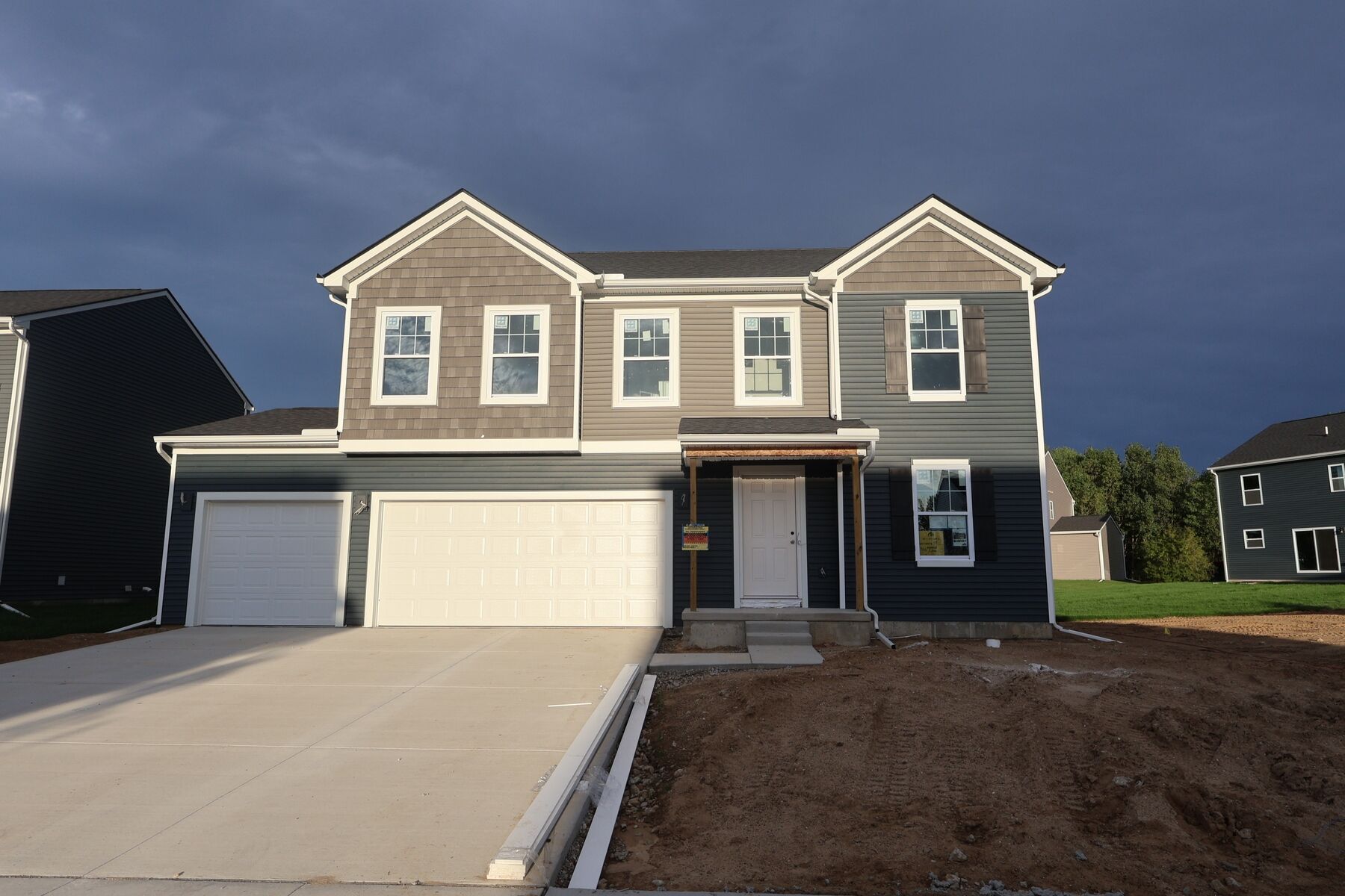 Peyton - Gardens Of Riverside: Holly, Michigan - M/I Homes