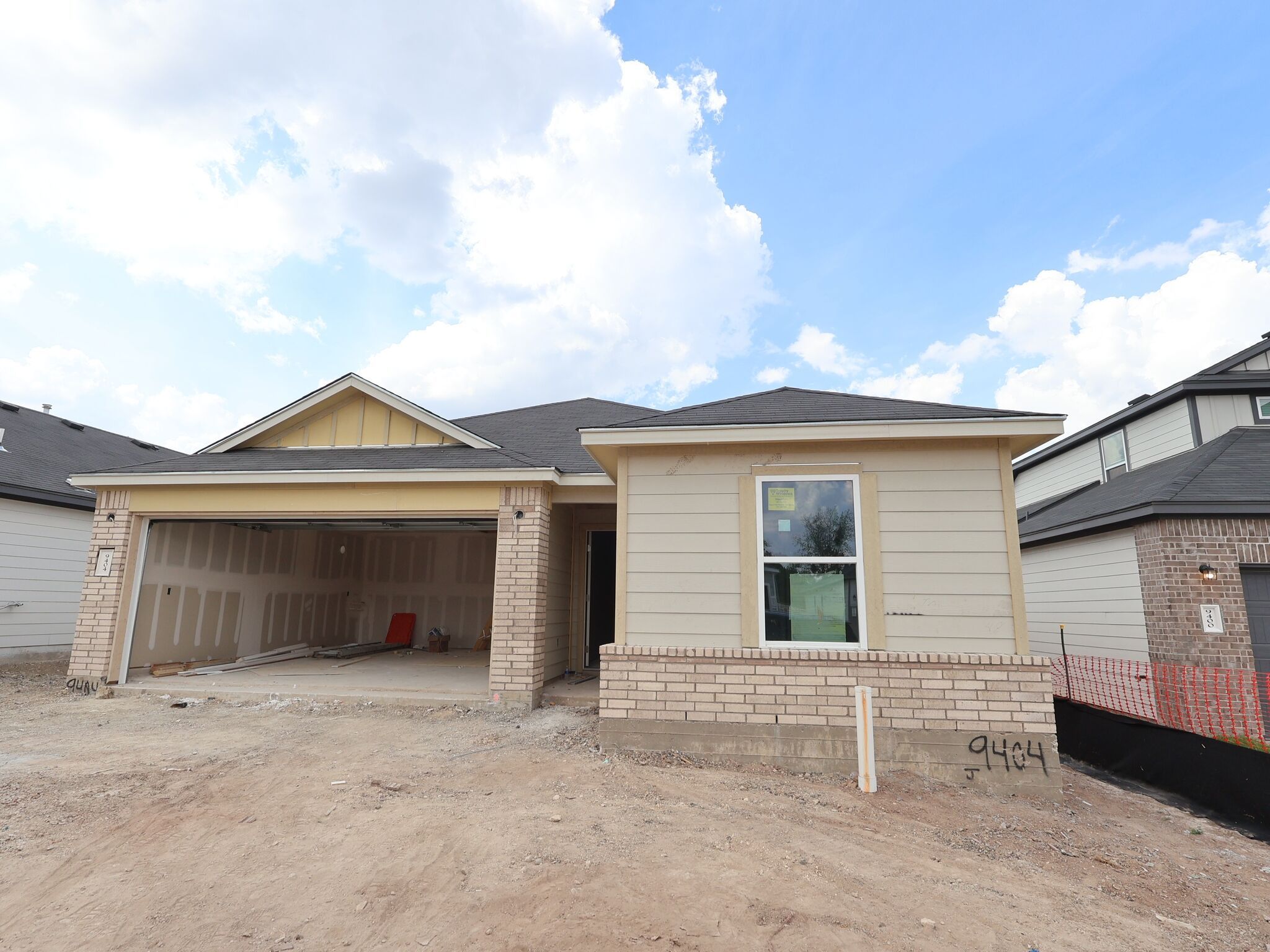 Dawson I - Marble Creek Crossing: Austin, Texas - M/I Homes