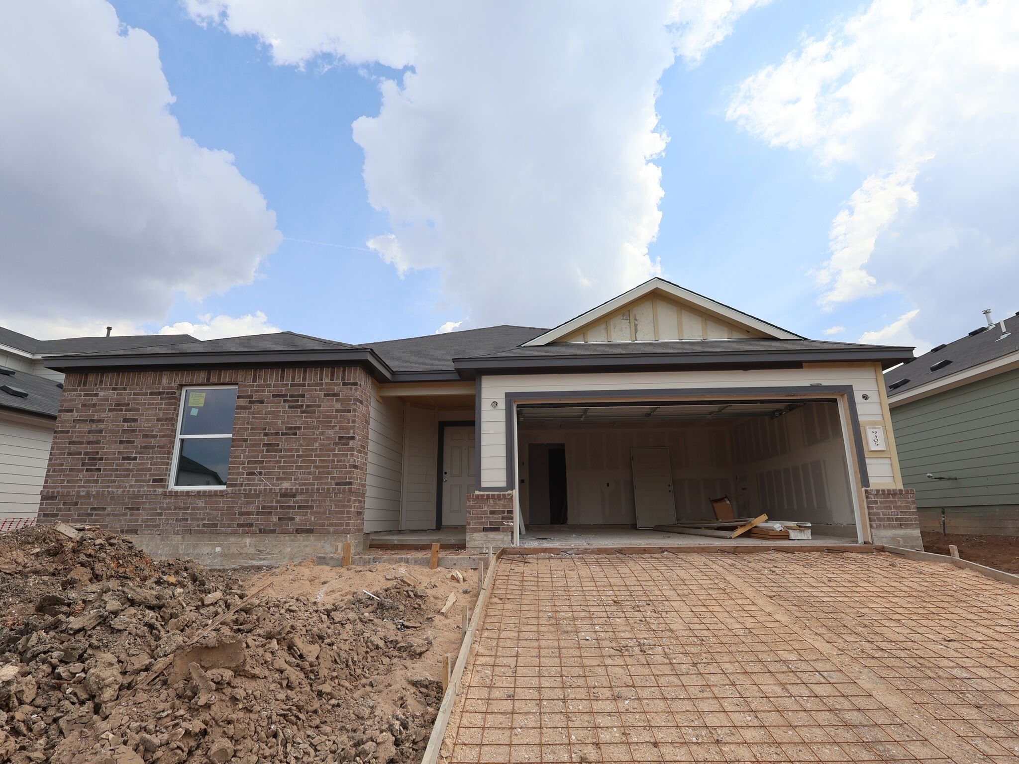 Moscoso - Marble Creek Crossing: Austin, Texas - M/I Homes