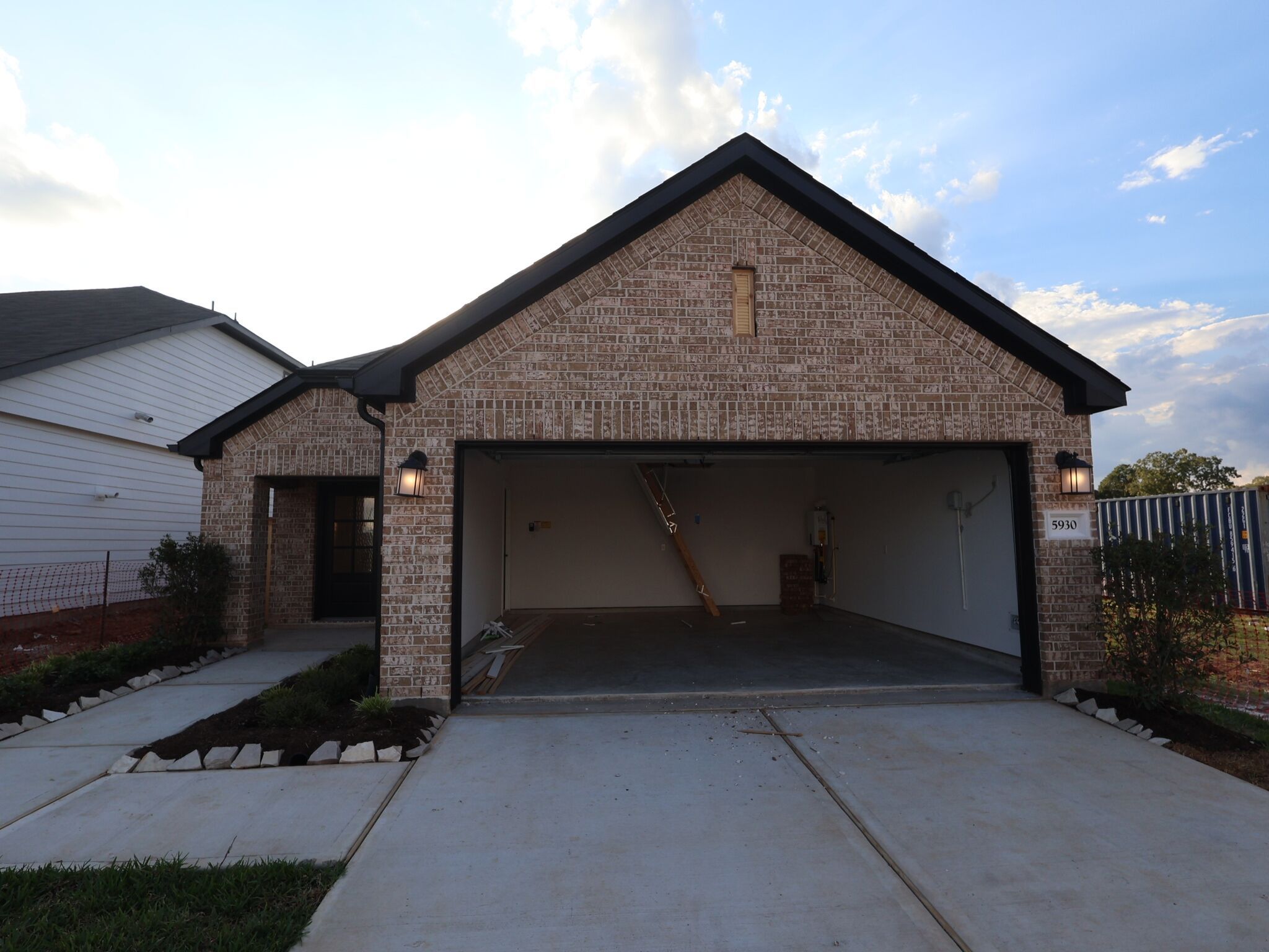 5930 Texas Sun Drive (Azalea)