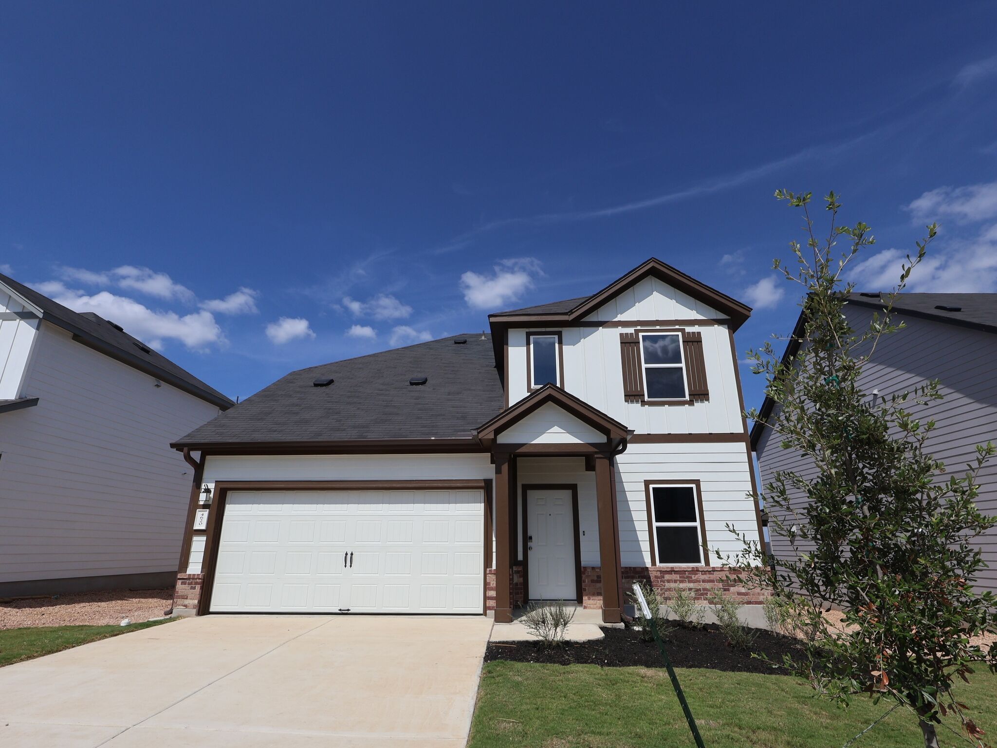 Falcon - Cascades At Onion Creek: Austin, Texas - M/I Homes